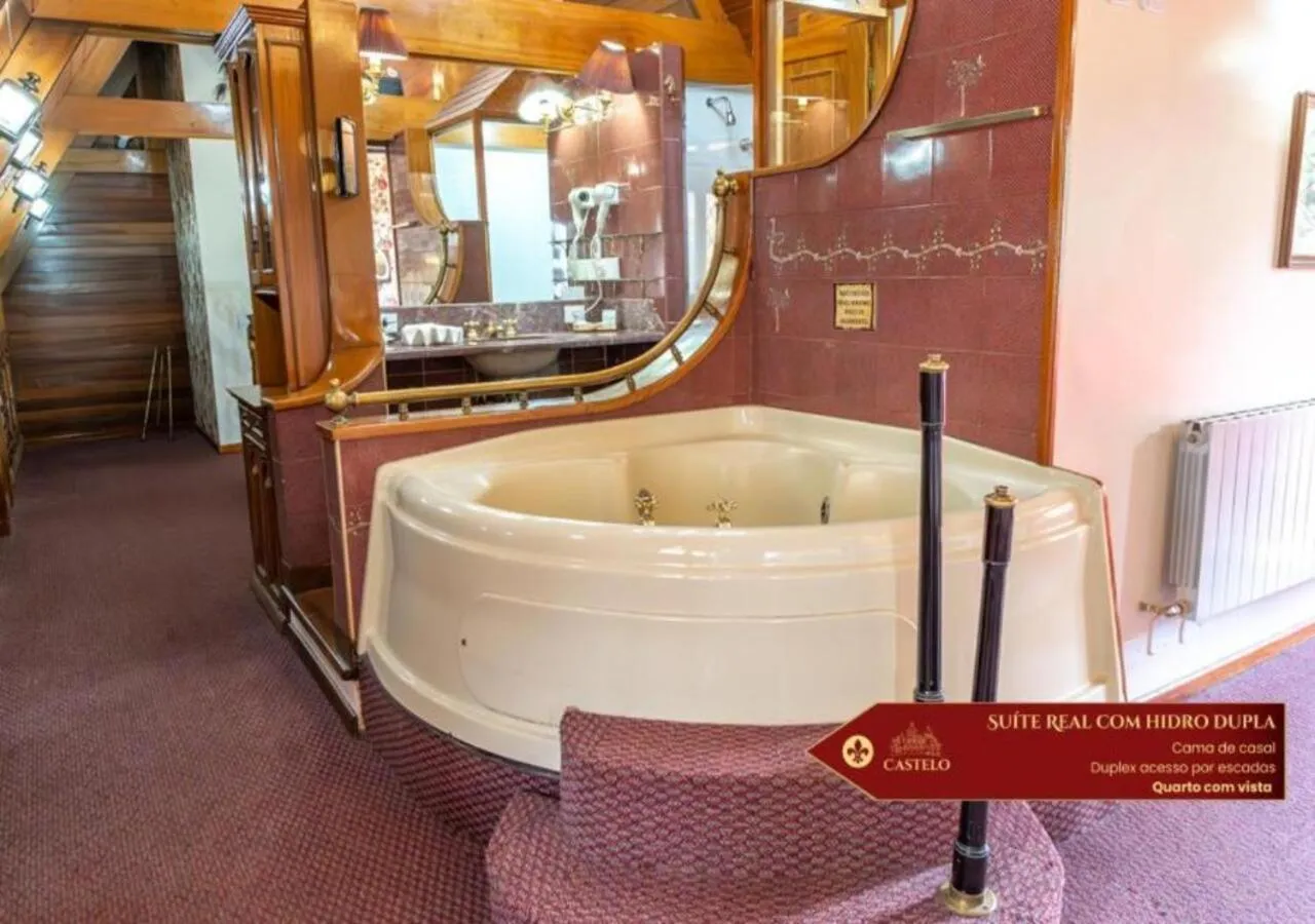 Bathroom in Hotel Castelo Nacional Inn Campos do Jordão