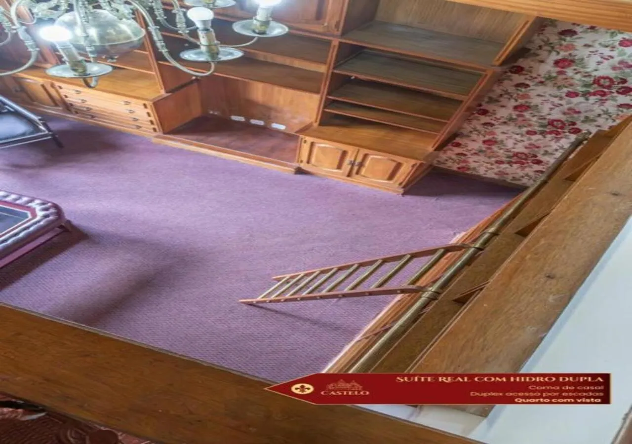 Decorative detail in Hotel Castelo Nacional Inn Campos do Jordão