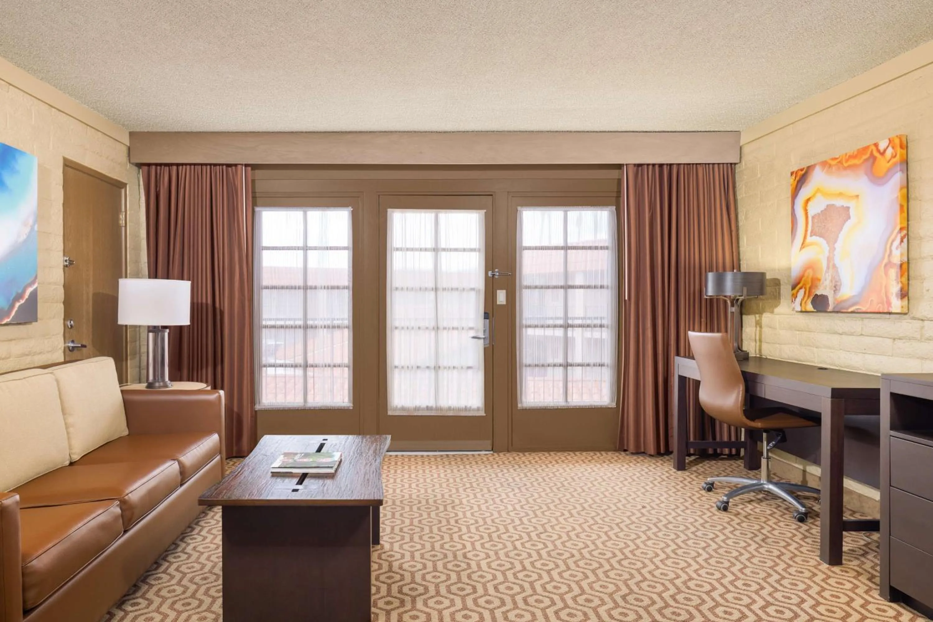 Living room in DoubleTree Suites by Hilton Tucson-Williams Center