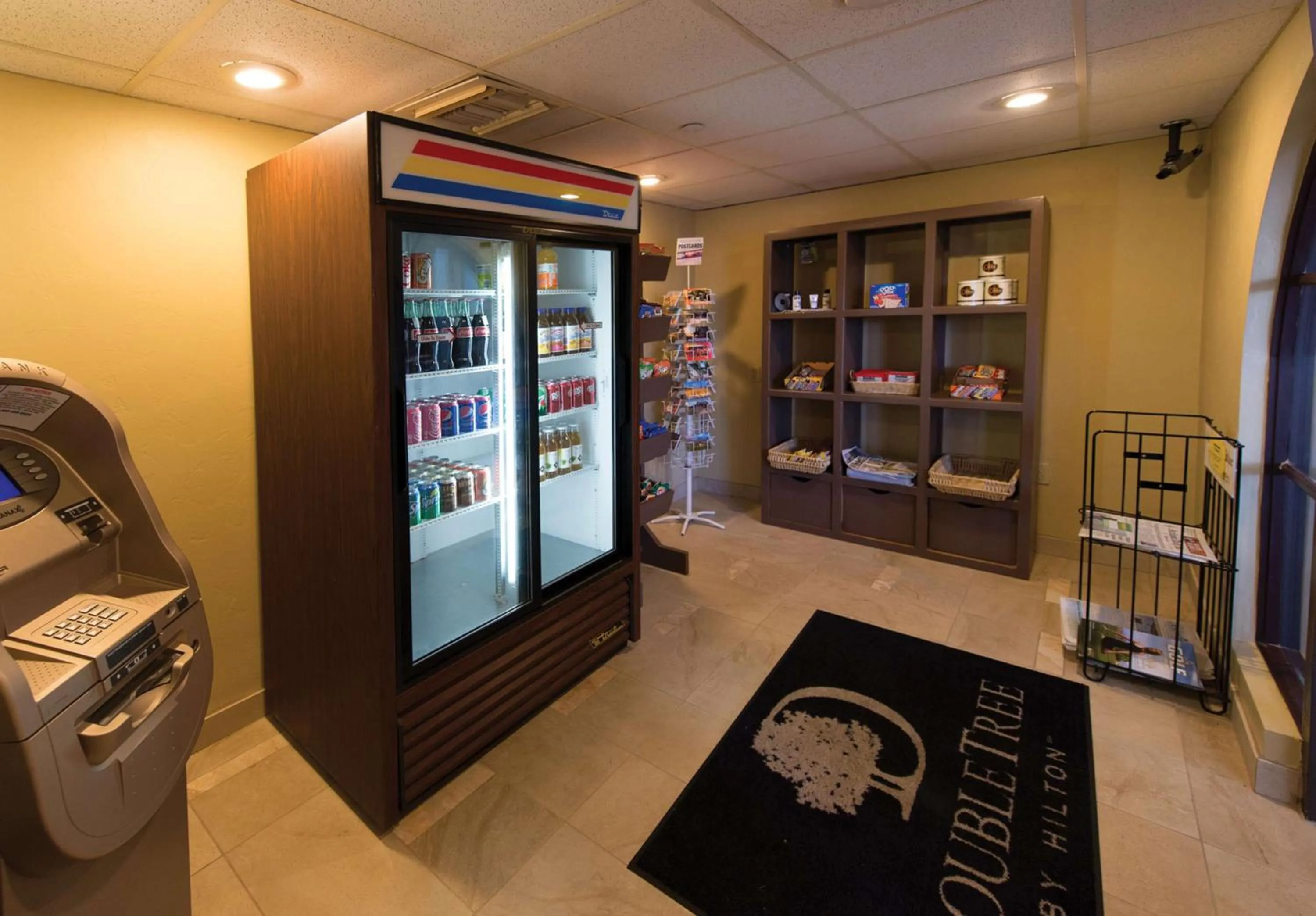 Restaurant/places to eat in DoubleTree Suites by Hilton Tucson-Williams Center