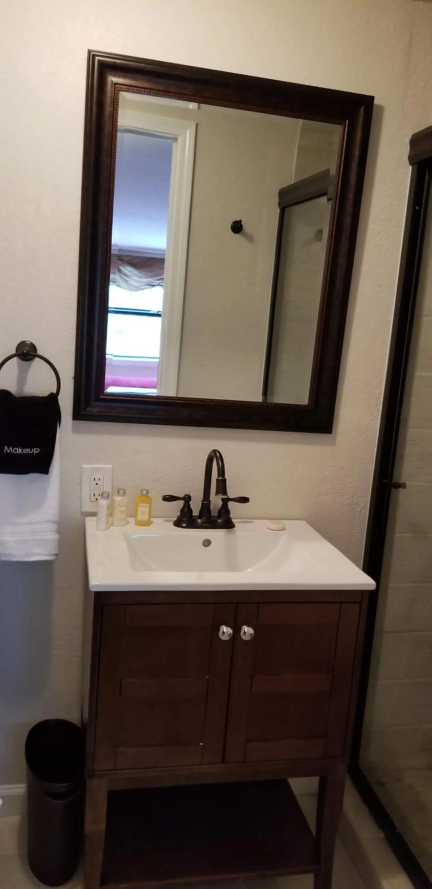 Bathroom in Lily Creek Lodge