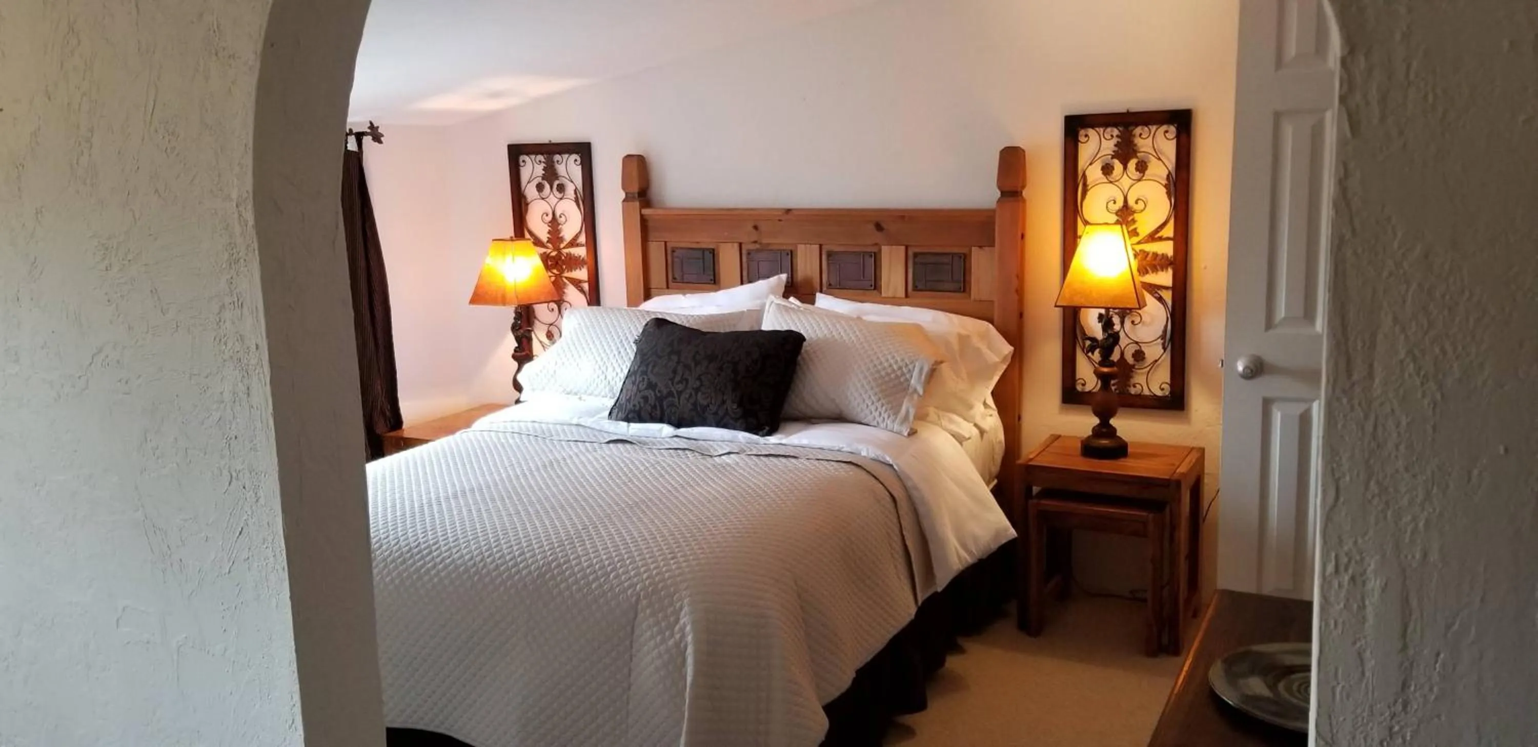 Bed in Lily Creek Lodge