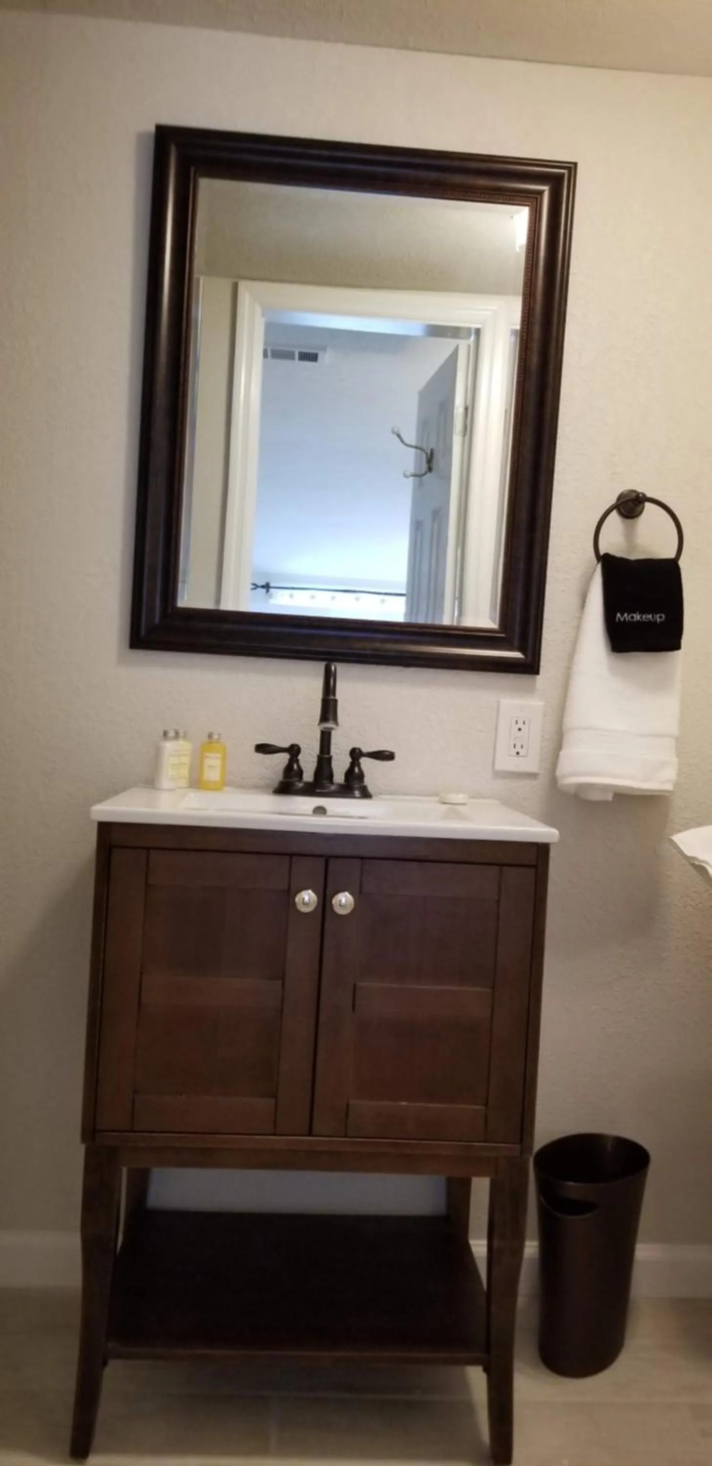 Bathroom in Lily Creek Lodge