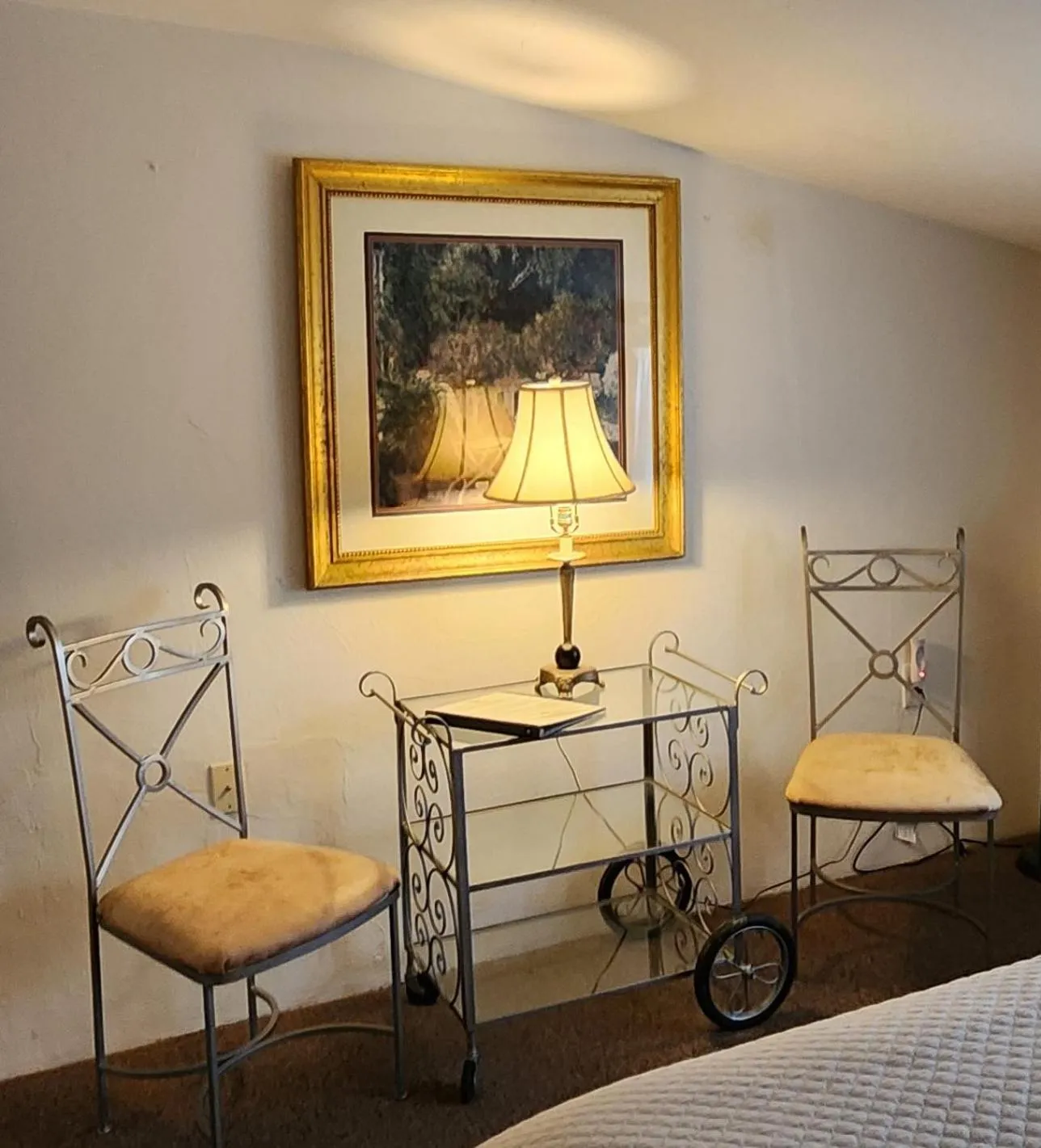 Bed in Lily Creek Lodge