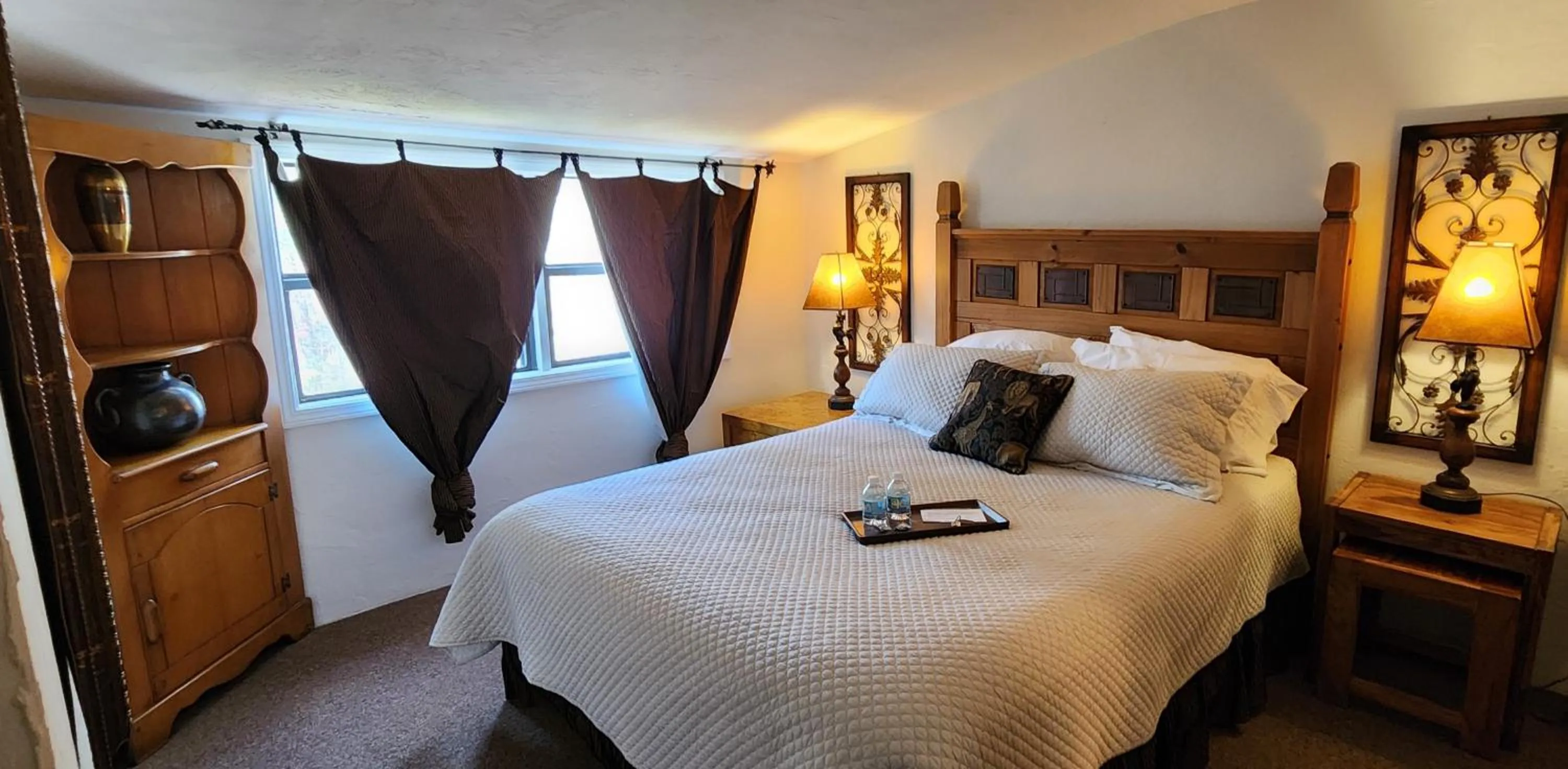 Bed in Lily Creek Lodge