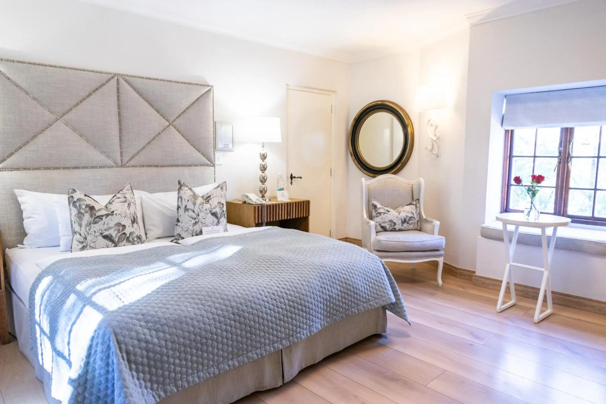 Bed in Heinitzburg Boutique Hotel