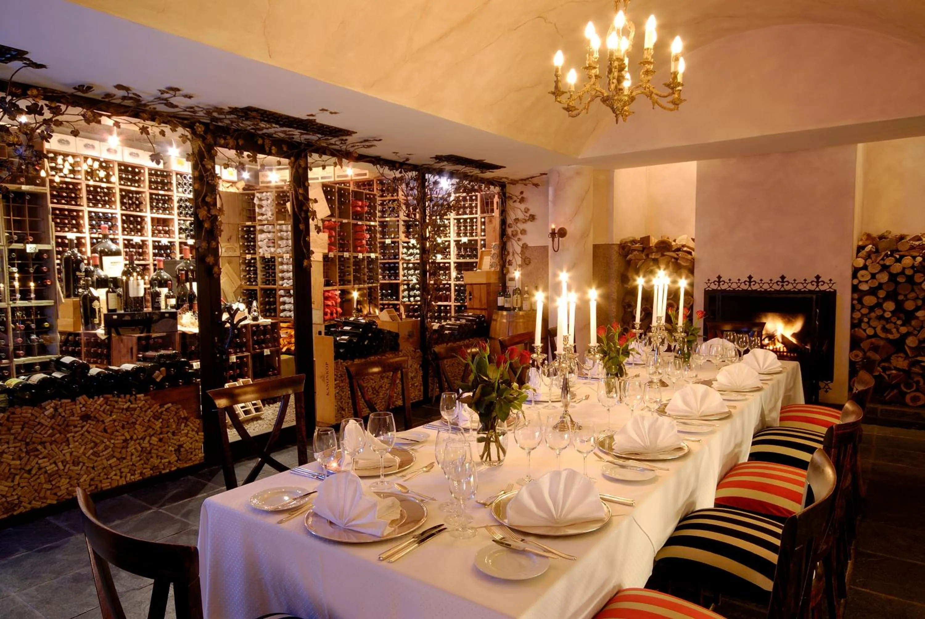 Restaurant/places to eat in Heinitzburg Boutique Hotel