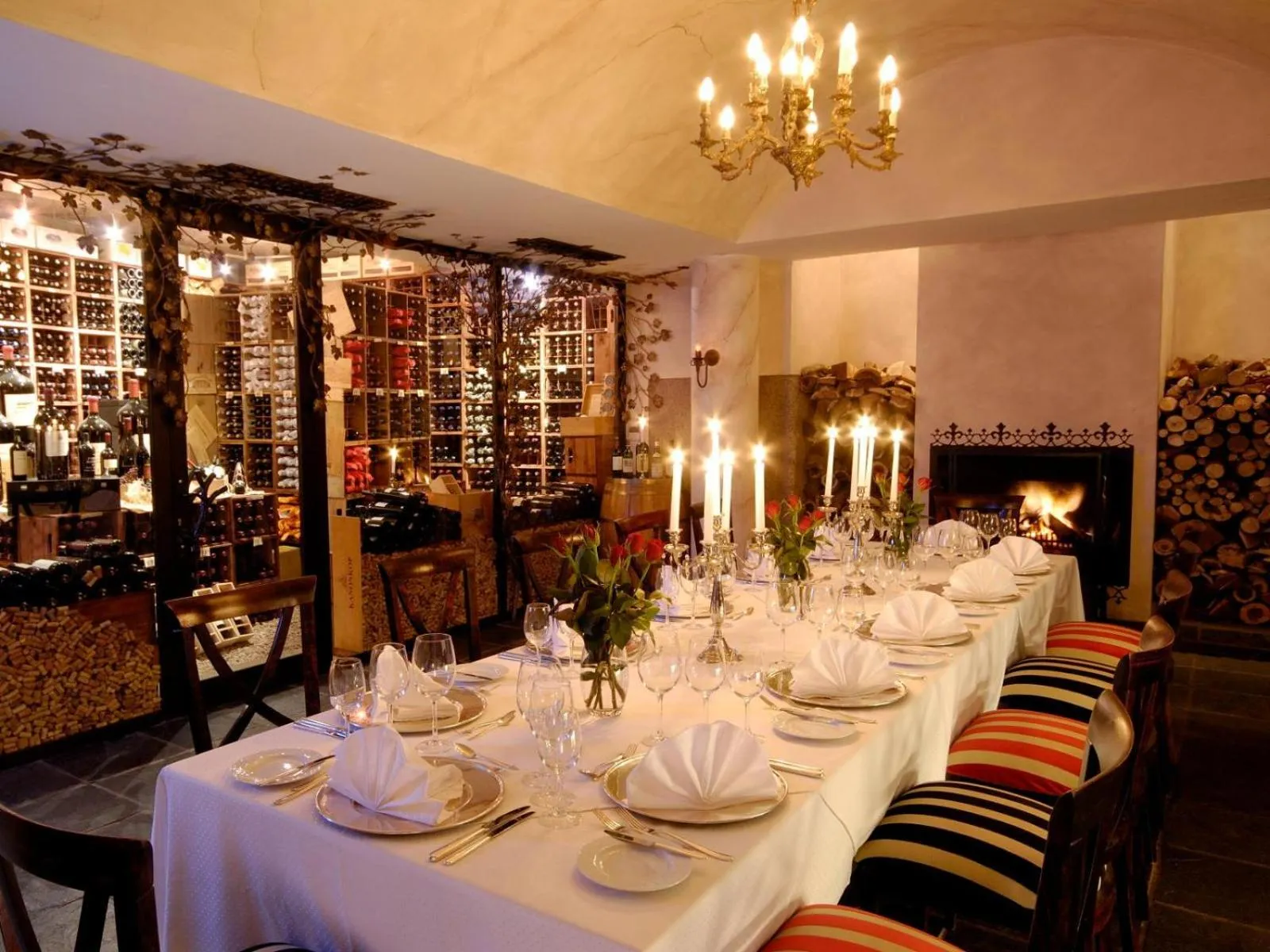Dining area in Heinitzburg Boutique Hotel