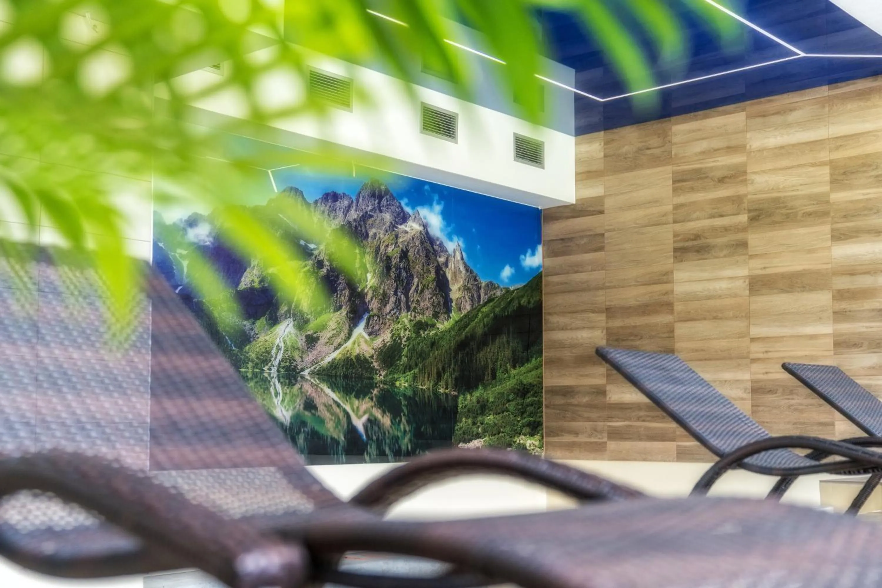 Swimming pool in Sądelski Dwór Medical & SPA