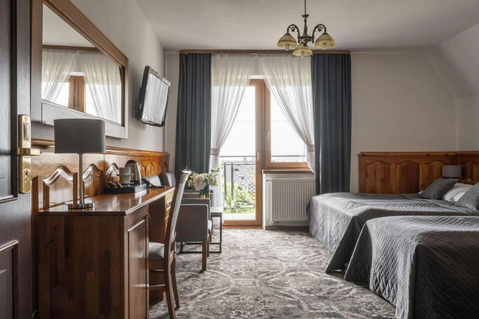 Bed in Sądelski Dwór Medical & SPA