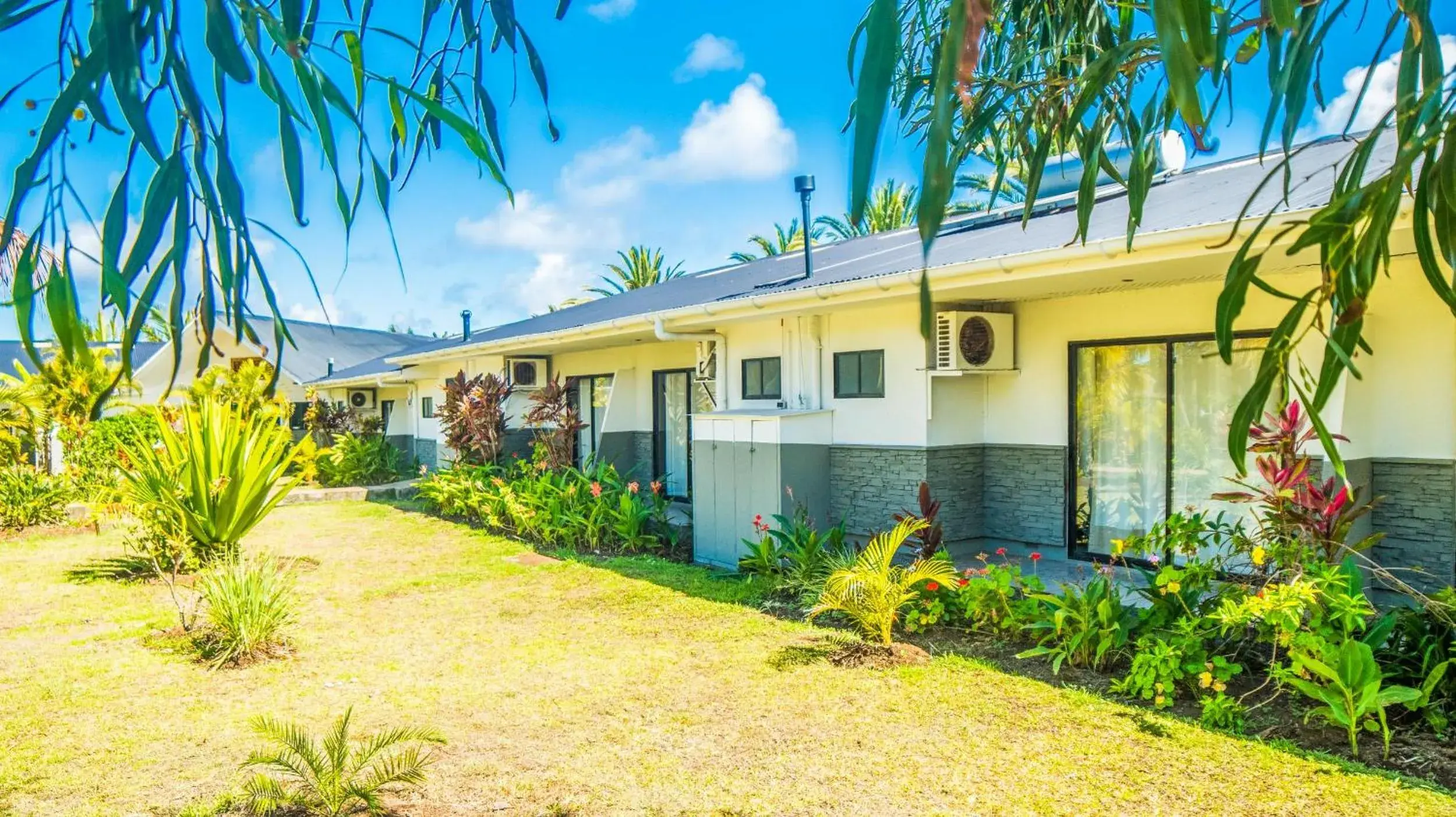 Property building in Taha Tai Property building in Taha Tai