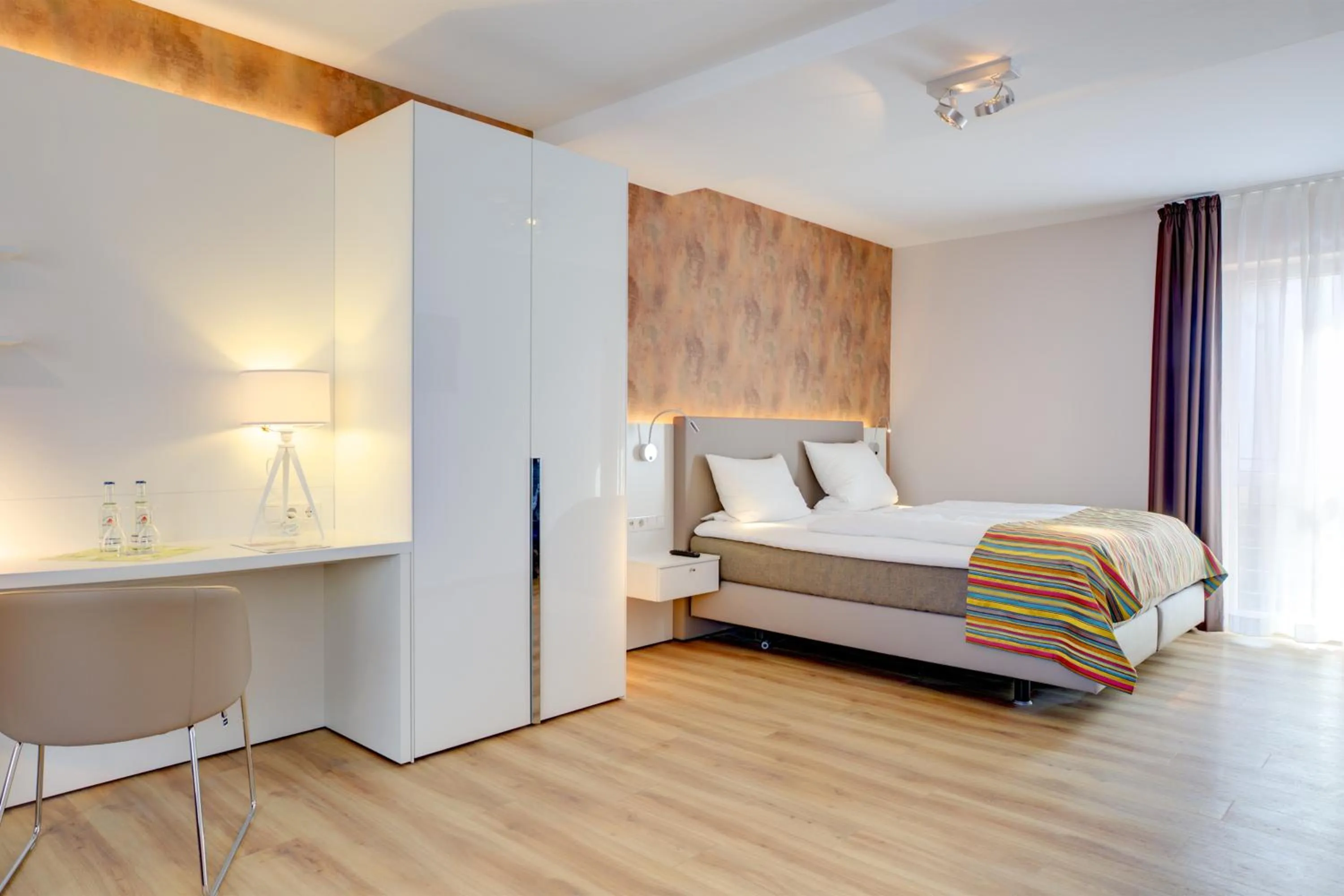 Day, Bed in Elisabeth Hotel garni