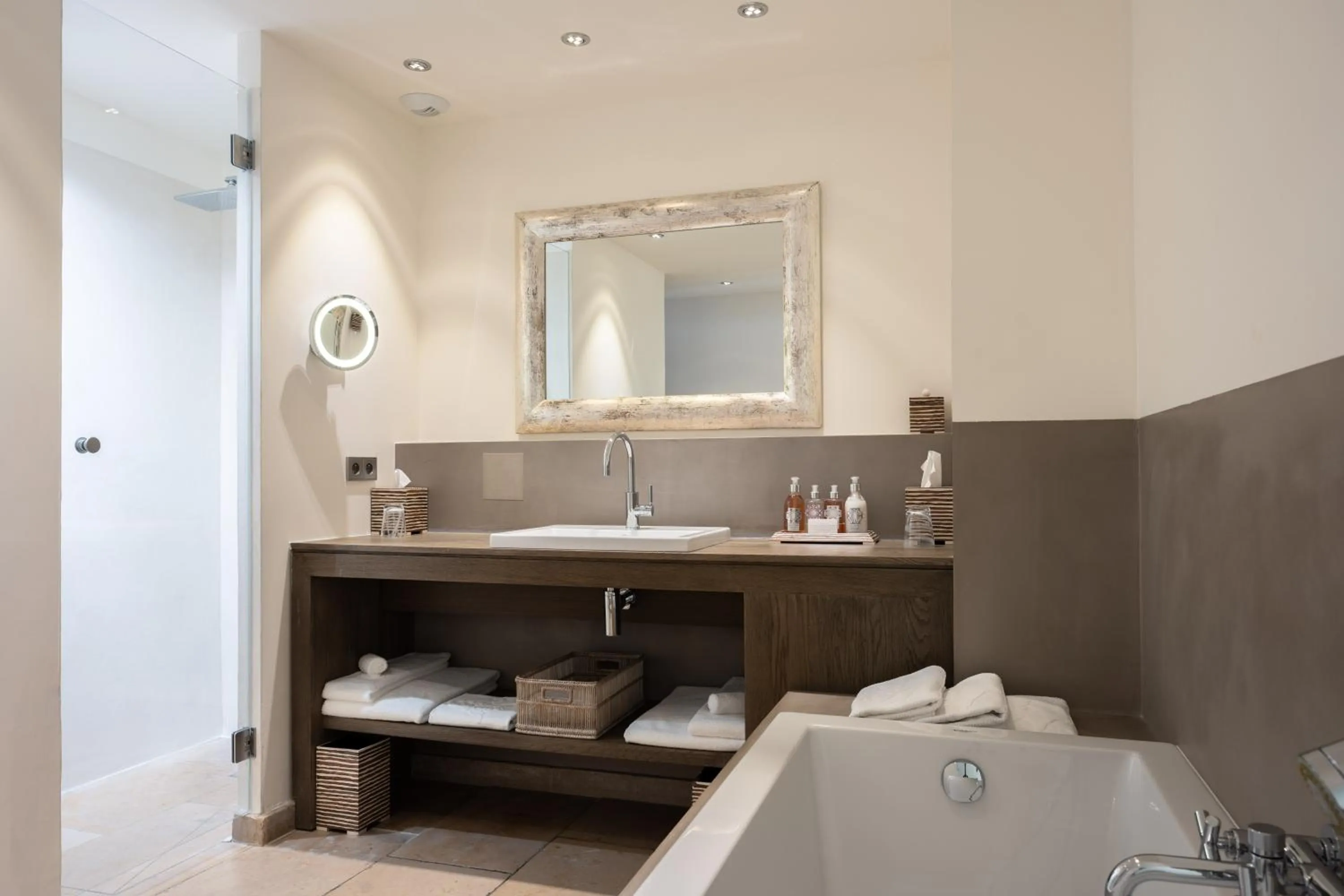 Bathroom in Coquillade Provence - Relais & Châteaux