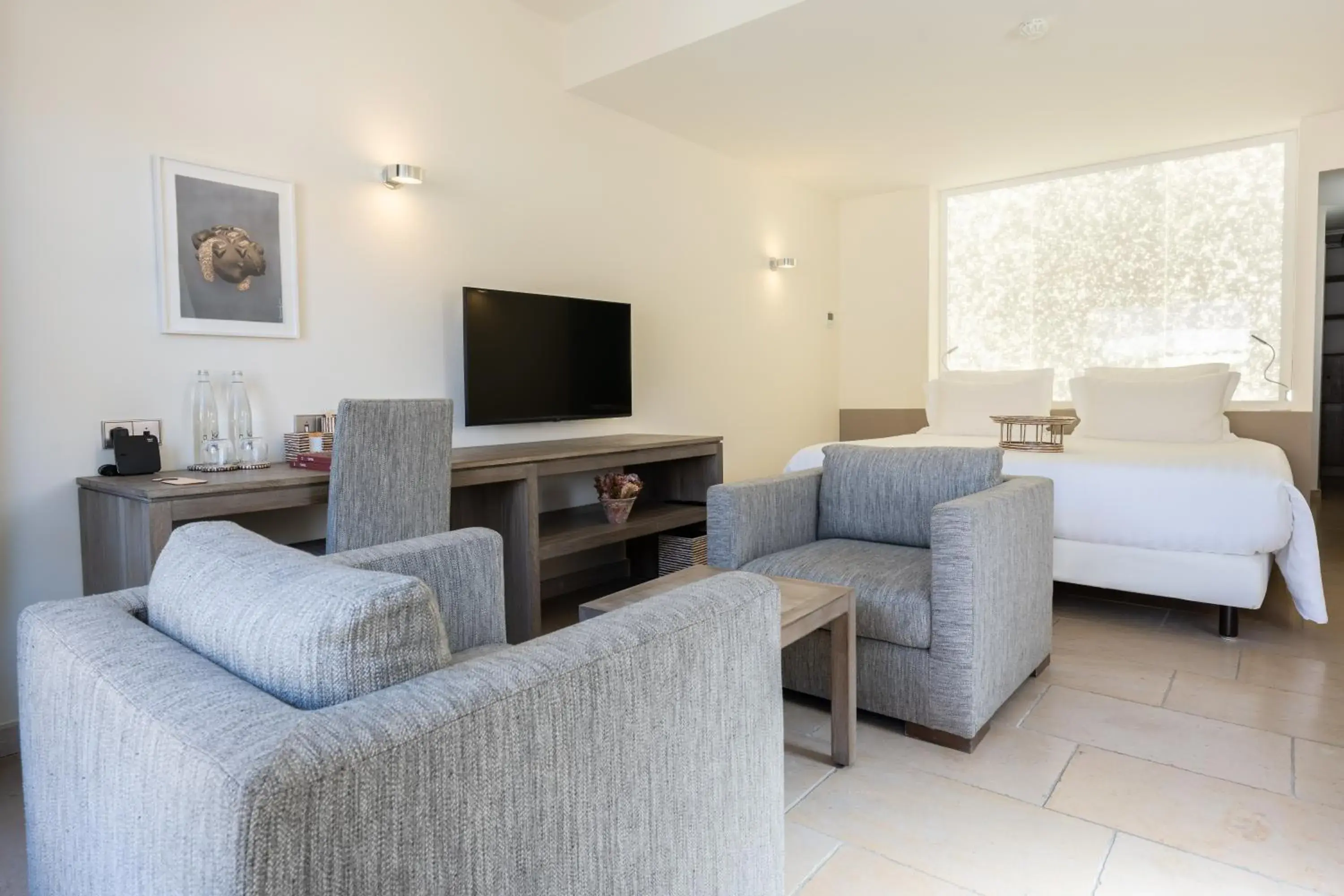 Bedroom, Bed in Coquillade Provence - Relais & Châteaux Bedroom, Bed in Coquillade Provence - Relais & Châteaux