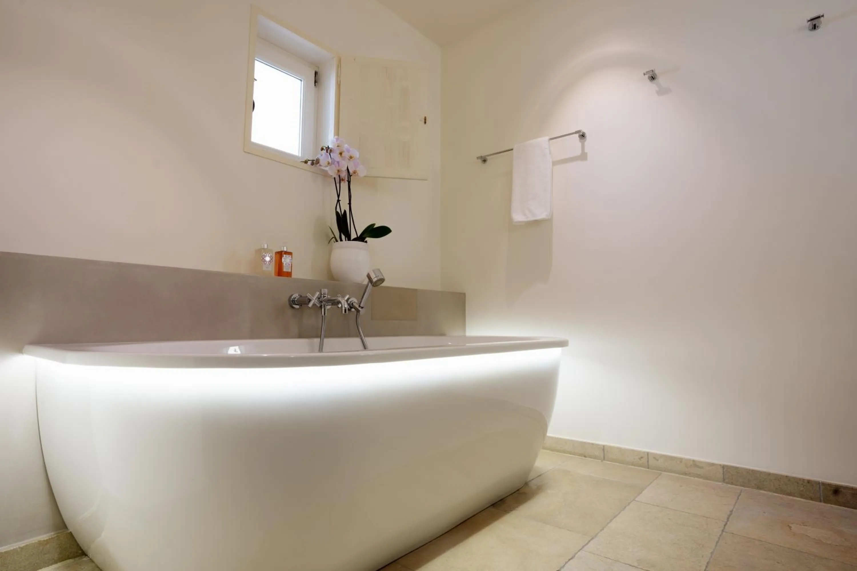 Bathroom in Coquillade Provence - Relais & Châteaux