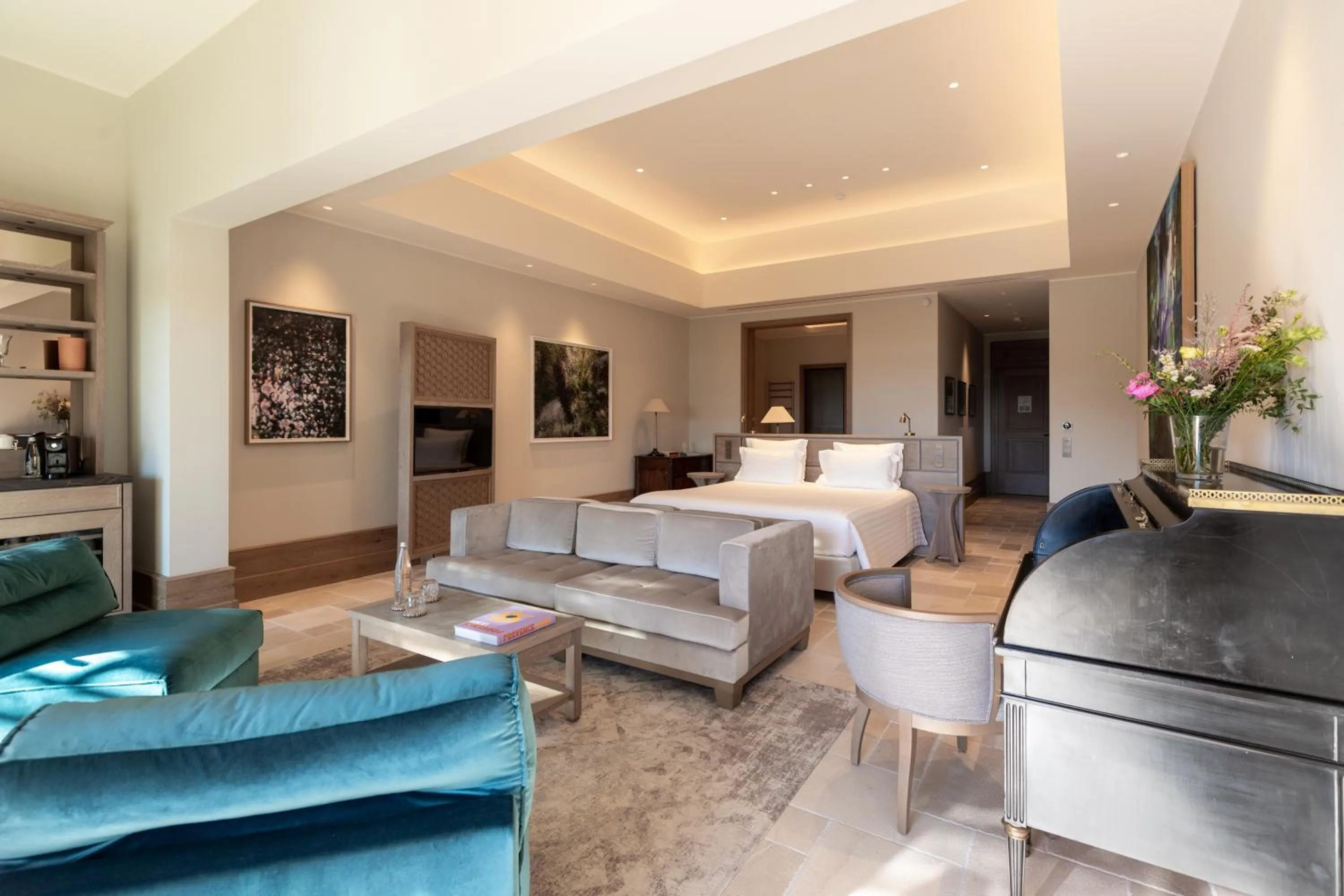 Bed in Coquillade Provence - Relais & Châteaux