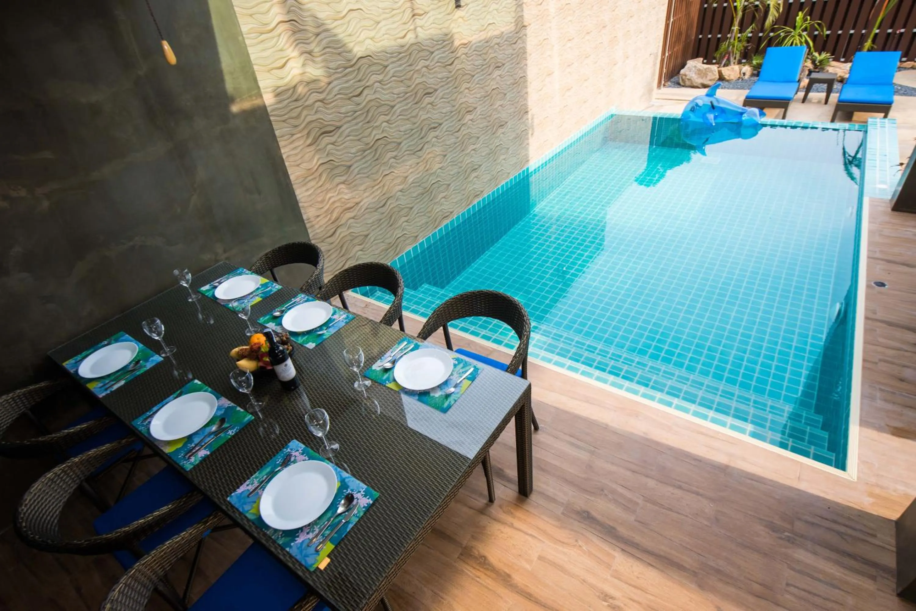 Dining area in The Pearl Luxury Pool Villas