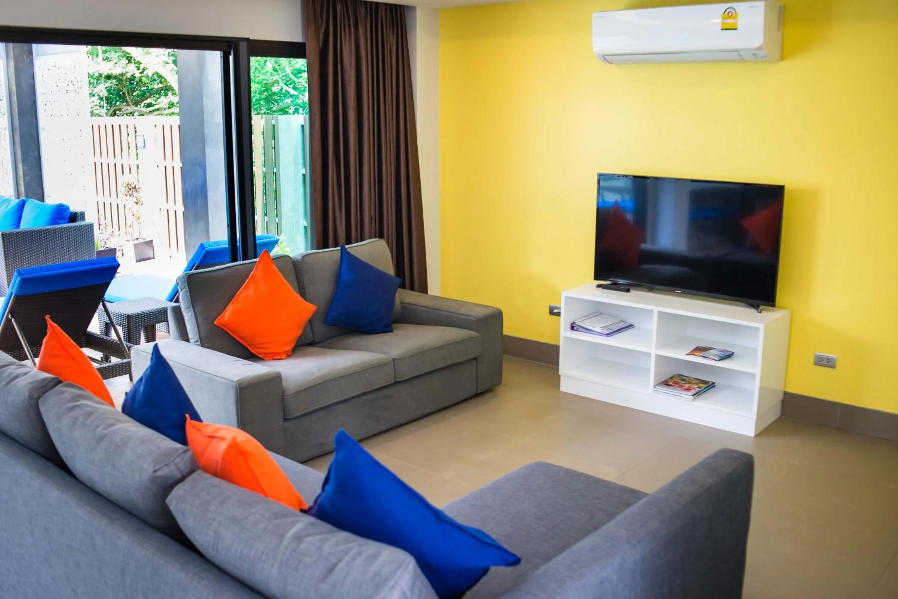 TV and multimedia in The Pearl Luxury Pool Villas