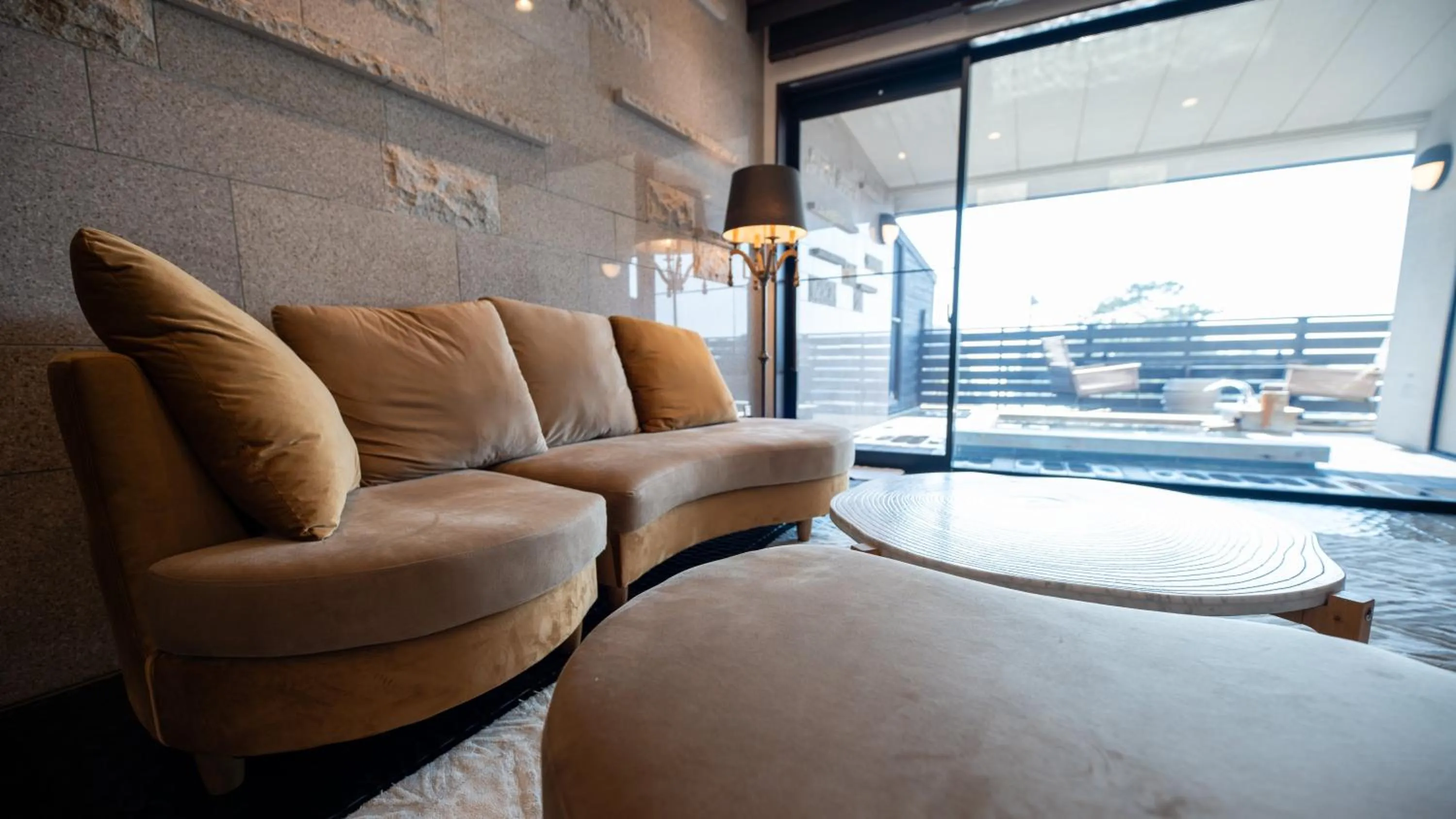 Photo of the whole room in Mayu Futahari