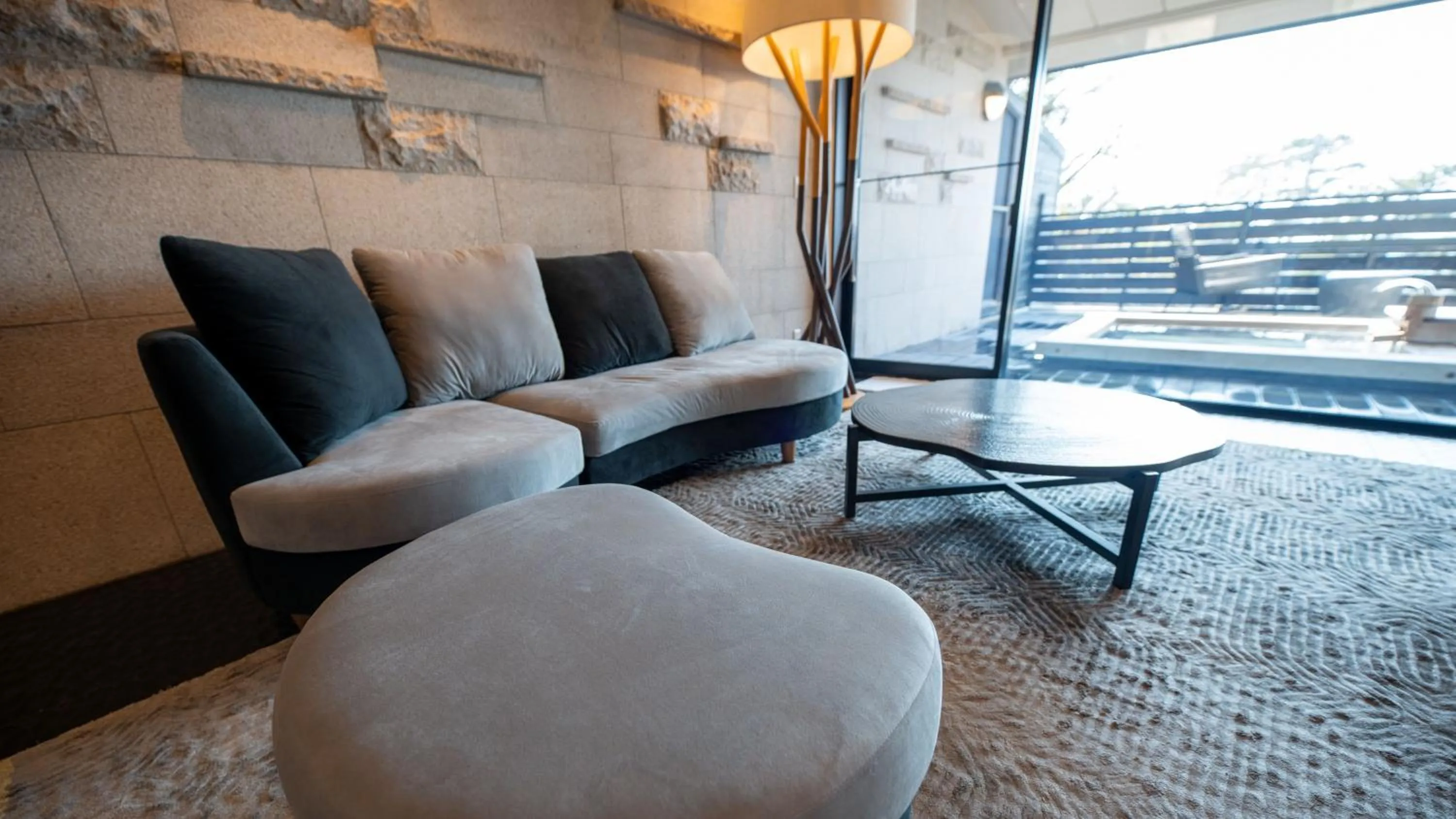 Photo of the whole room in Mayu Futahari