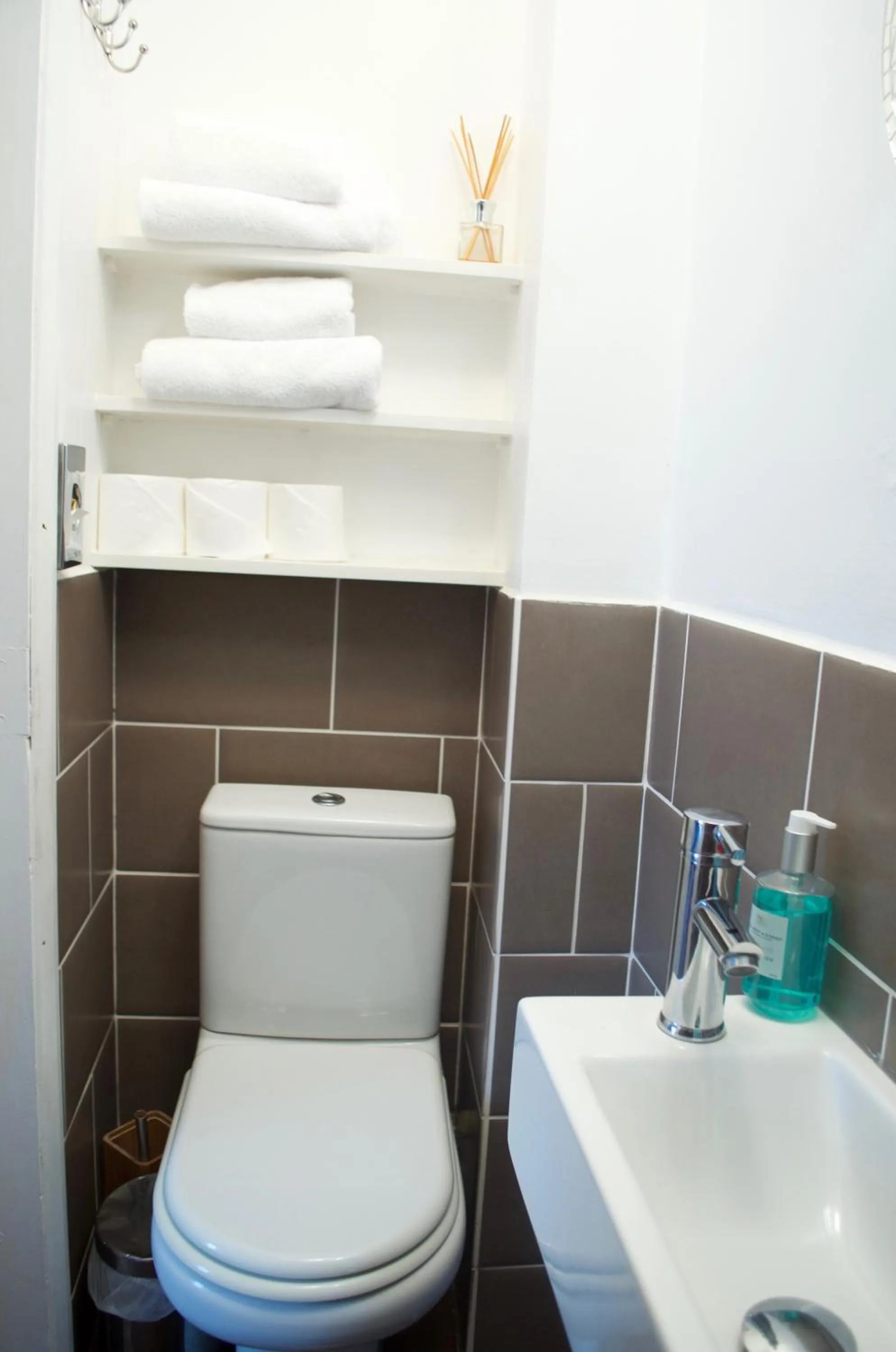 Bathroom in Motel Schmotel