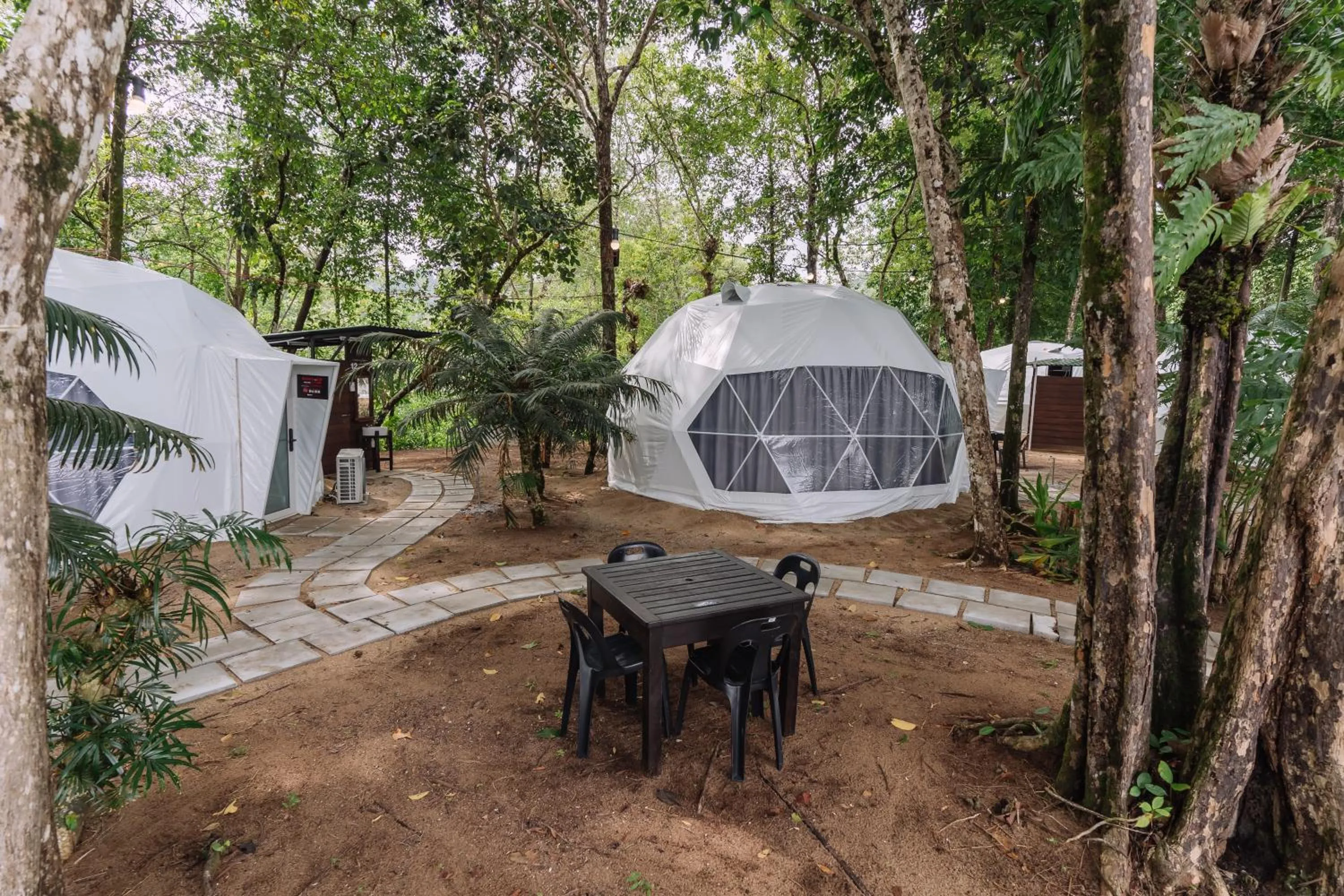 Roxy Sematan Villa & Townhouse