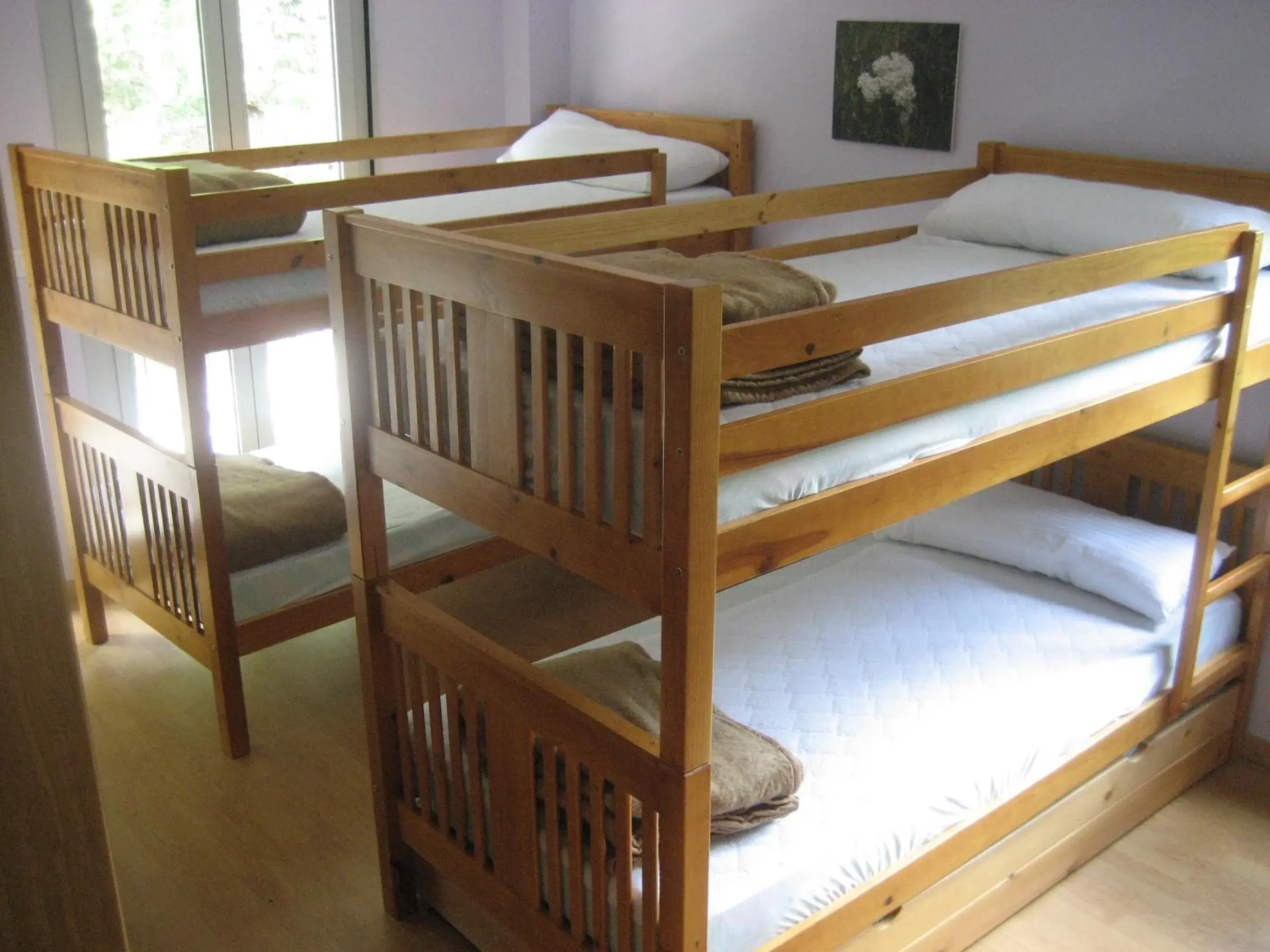 Quadruple Room in Albergue Turístico Rio Aragon Quadruple Room in Albergue Turístico Rio Aragon