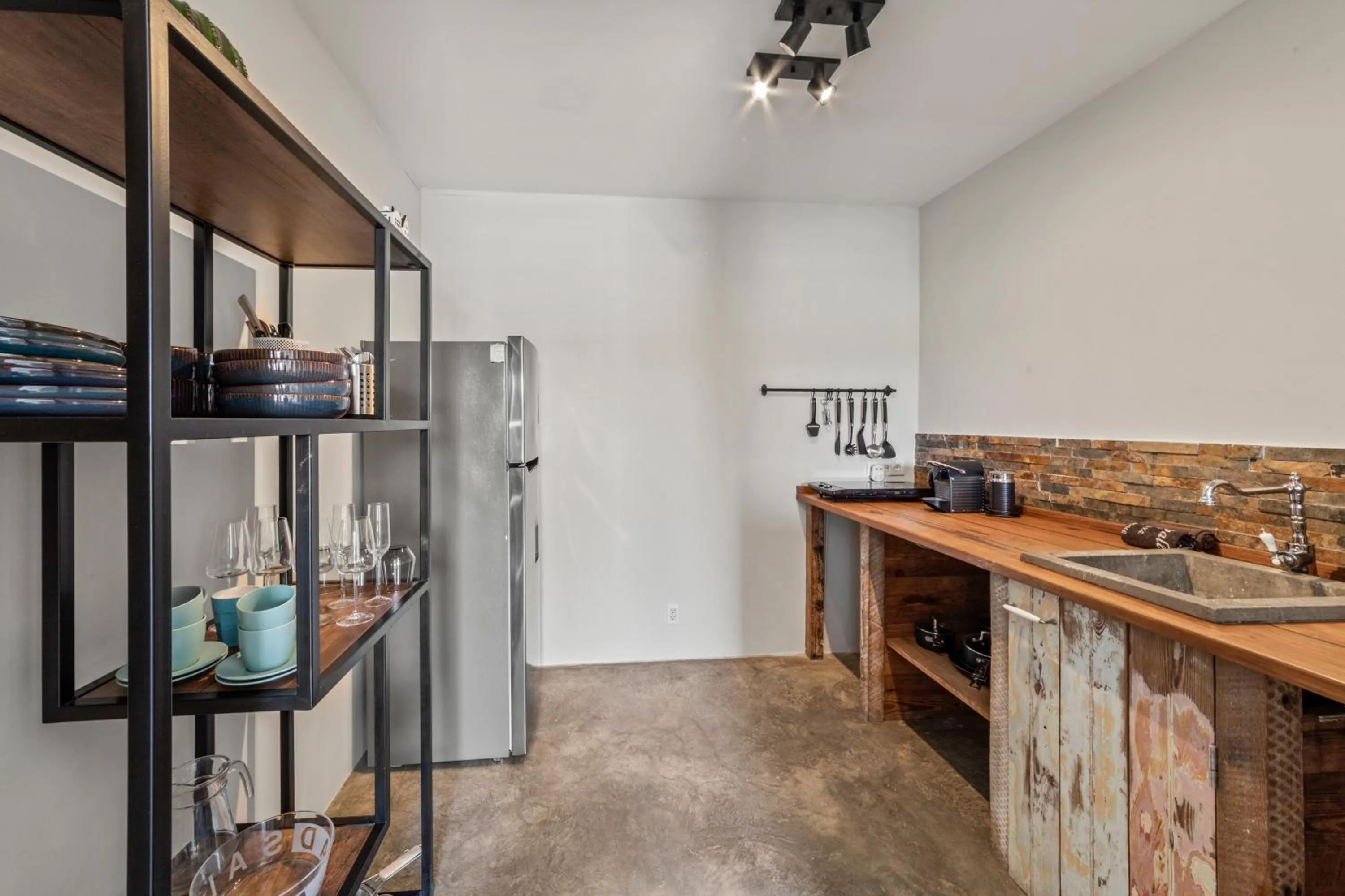 Kitchen or kitchenette in PM78 Boutique Apartments