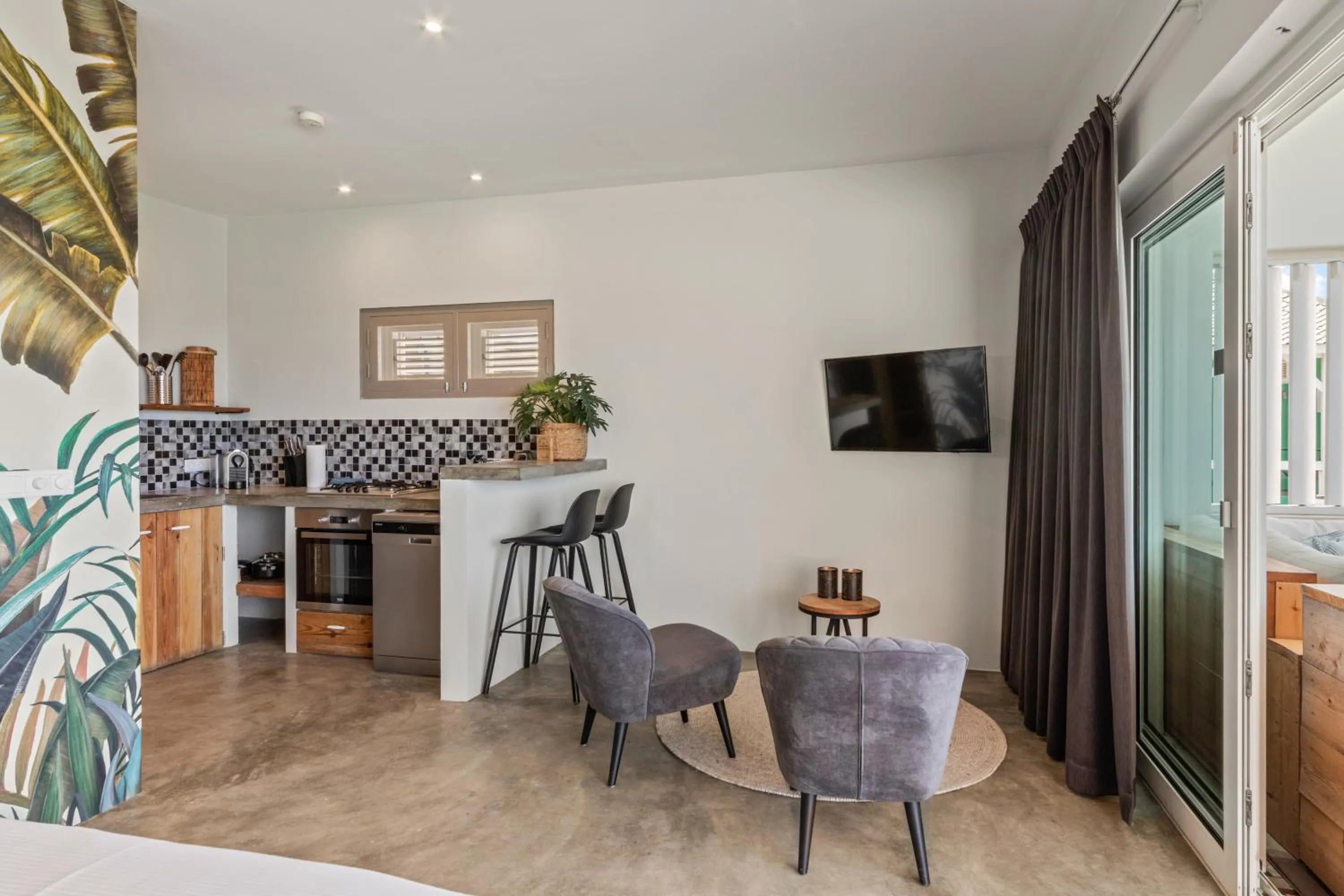 TV and multimedia in PM78 Boutique Apartments