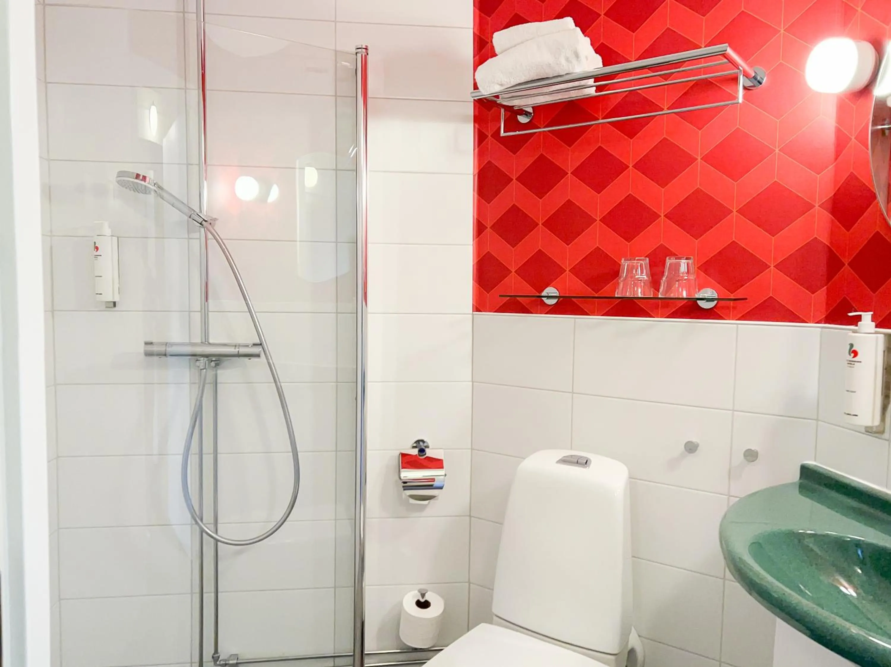 Shower in Good Morning Örebro