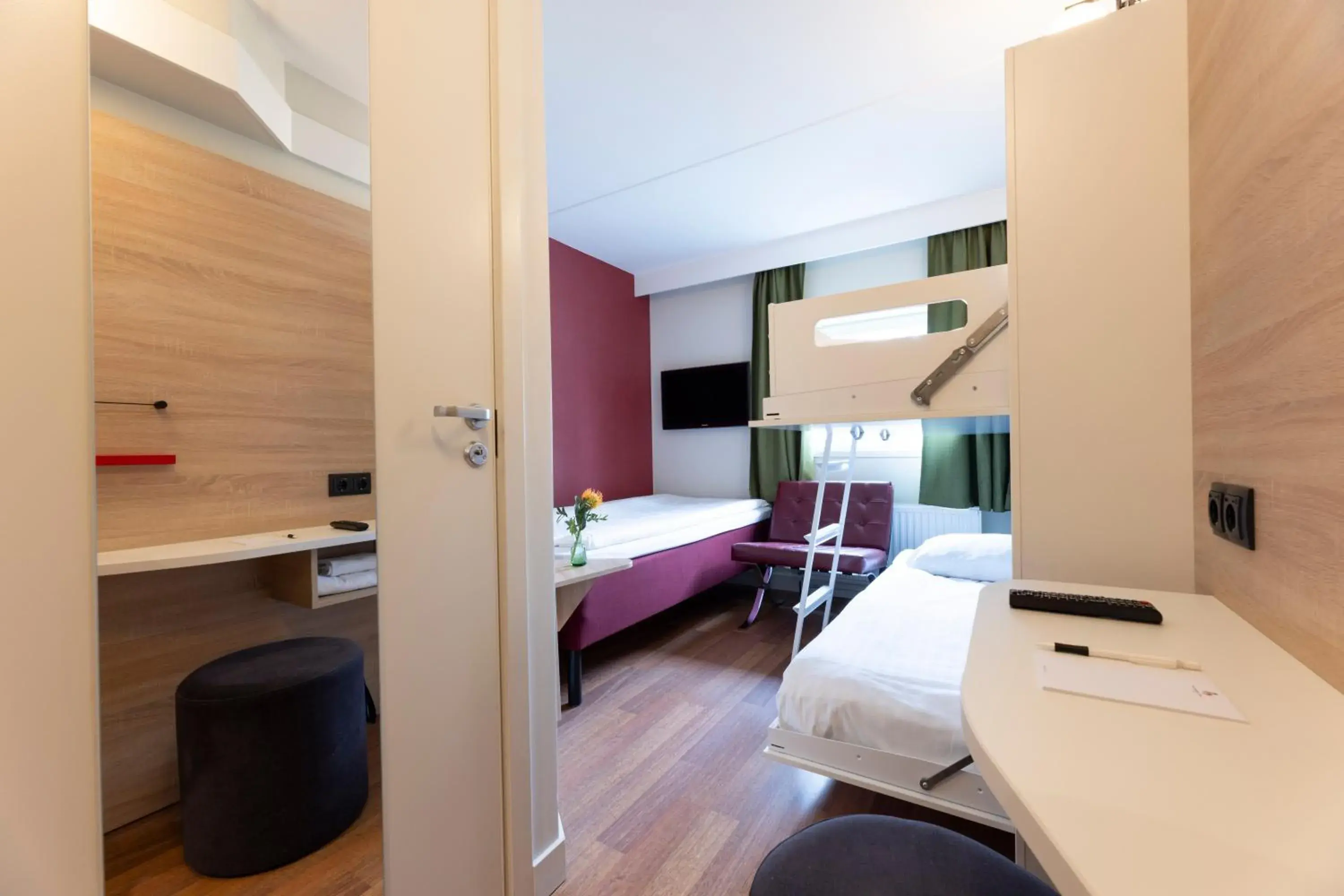 Property building, Bed in Good Morning Örebro Property building, Bed in Good Morning Örebro