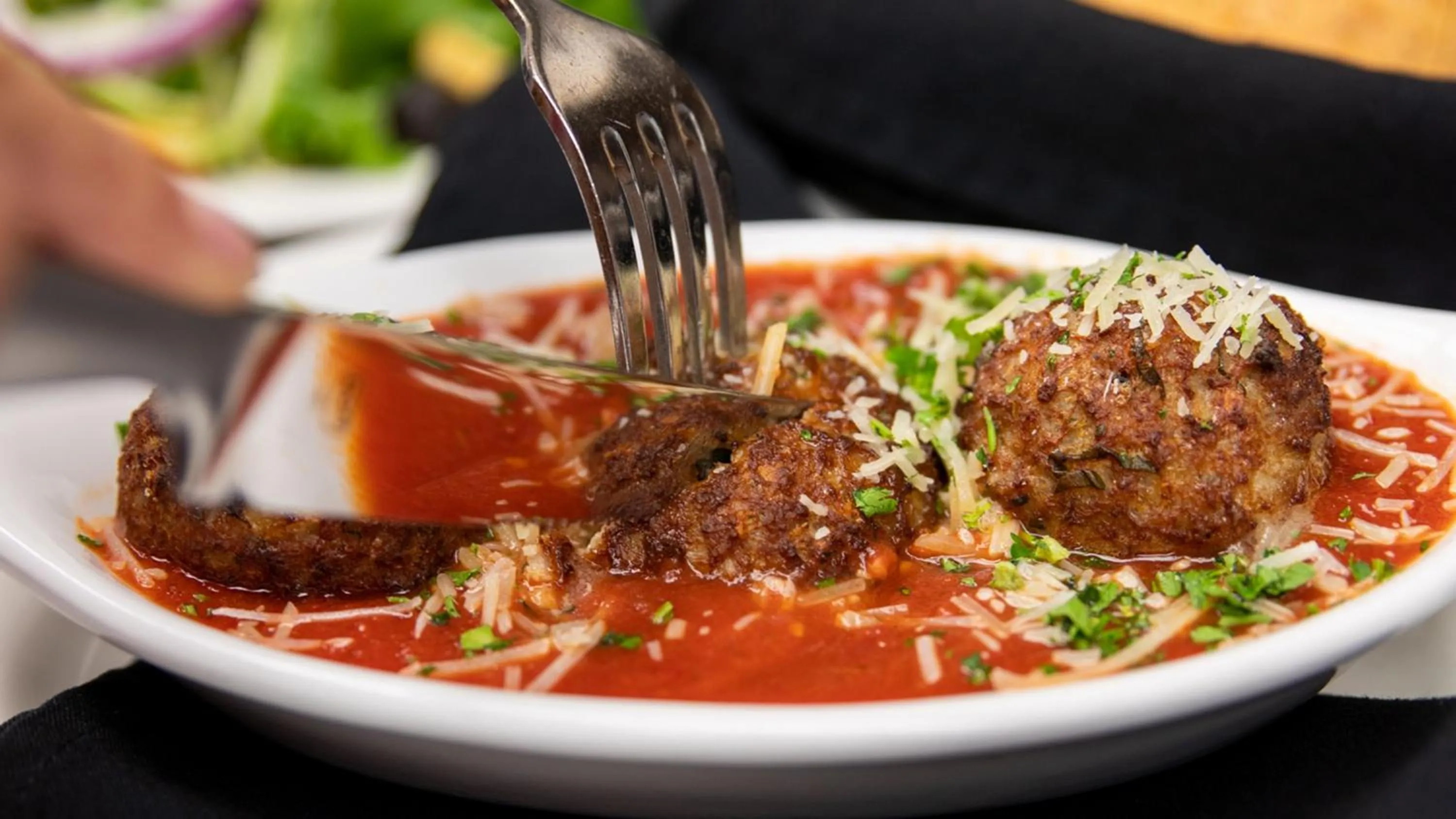 Restaurant/places to eat in Holiday Inn Eau Claire South I-94 by IHG