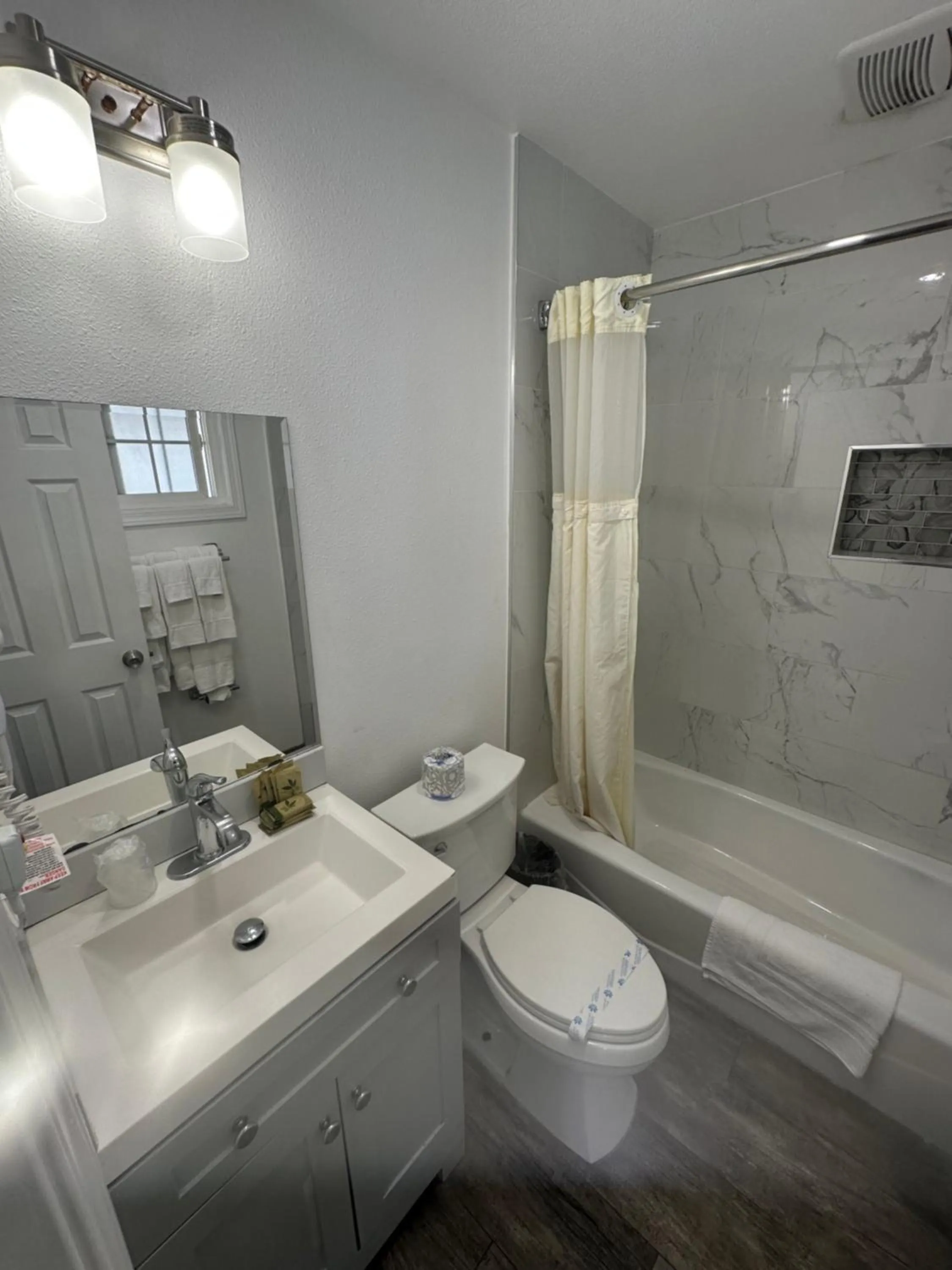 Town and Country Inn