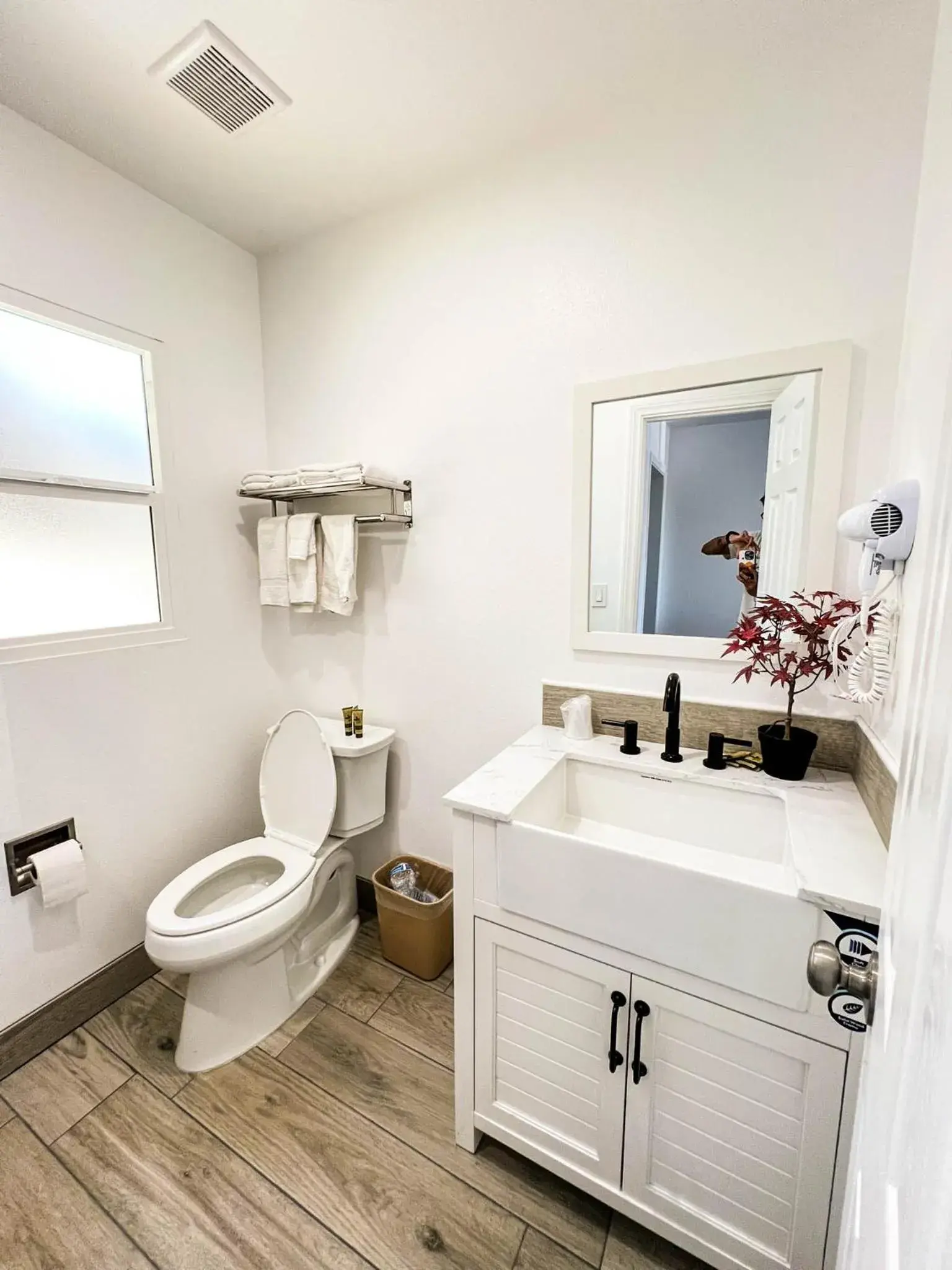 Town and Country Inn Town and Country Inn