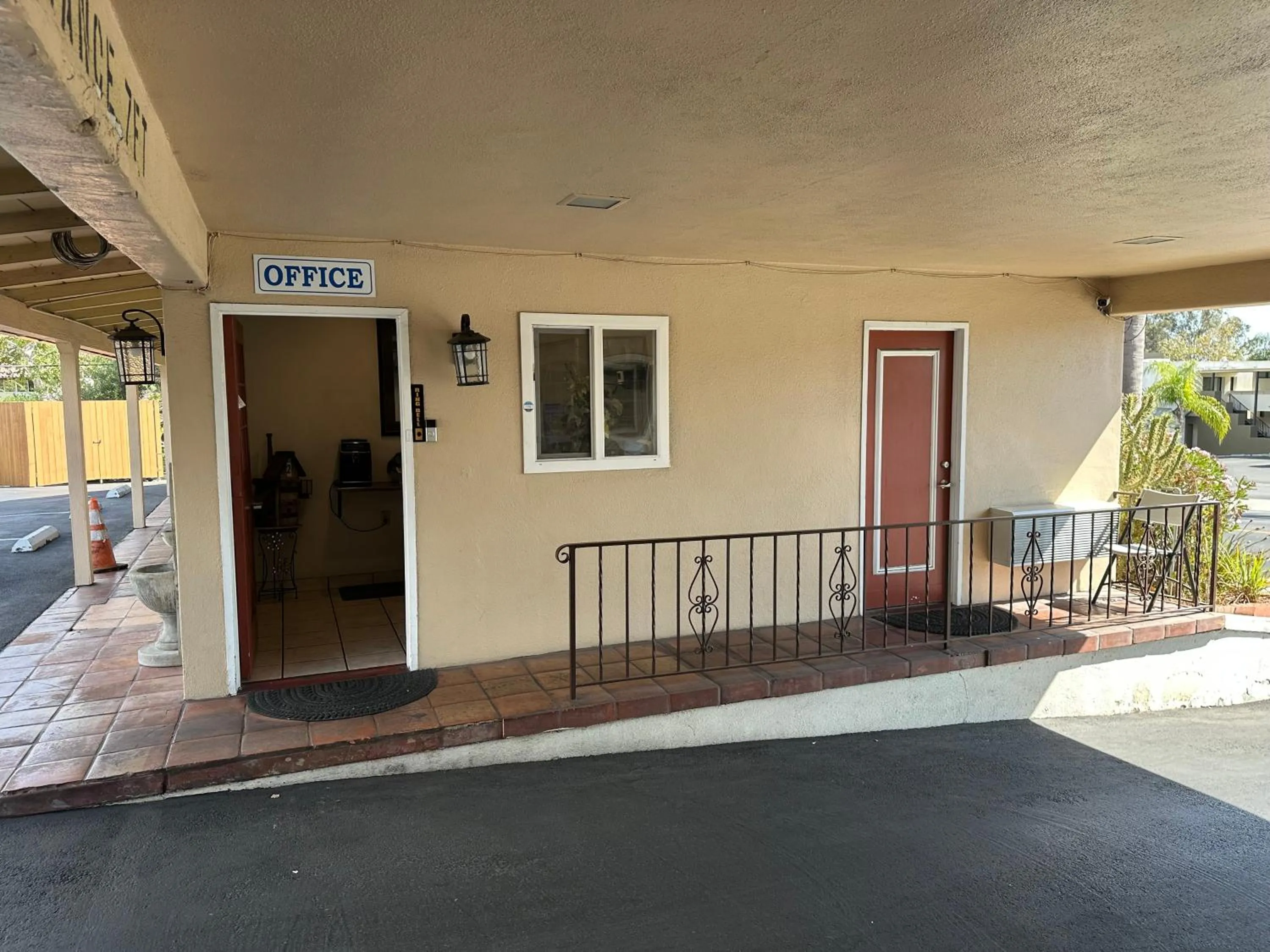 Town and Country Inn