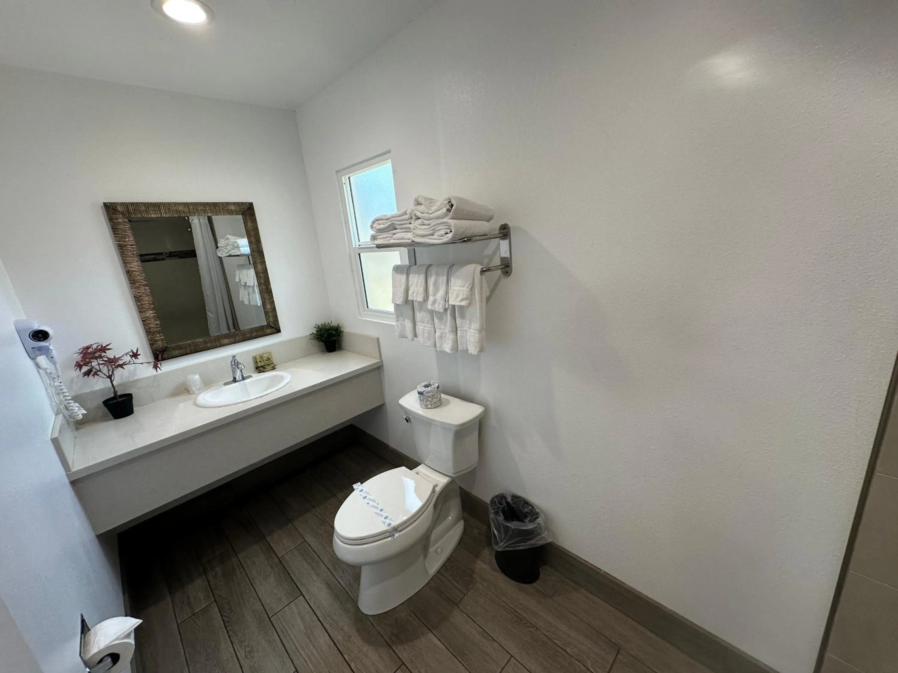 Town and Country Inn