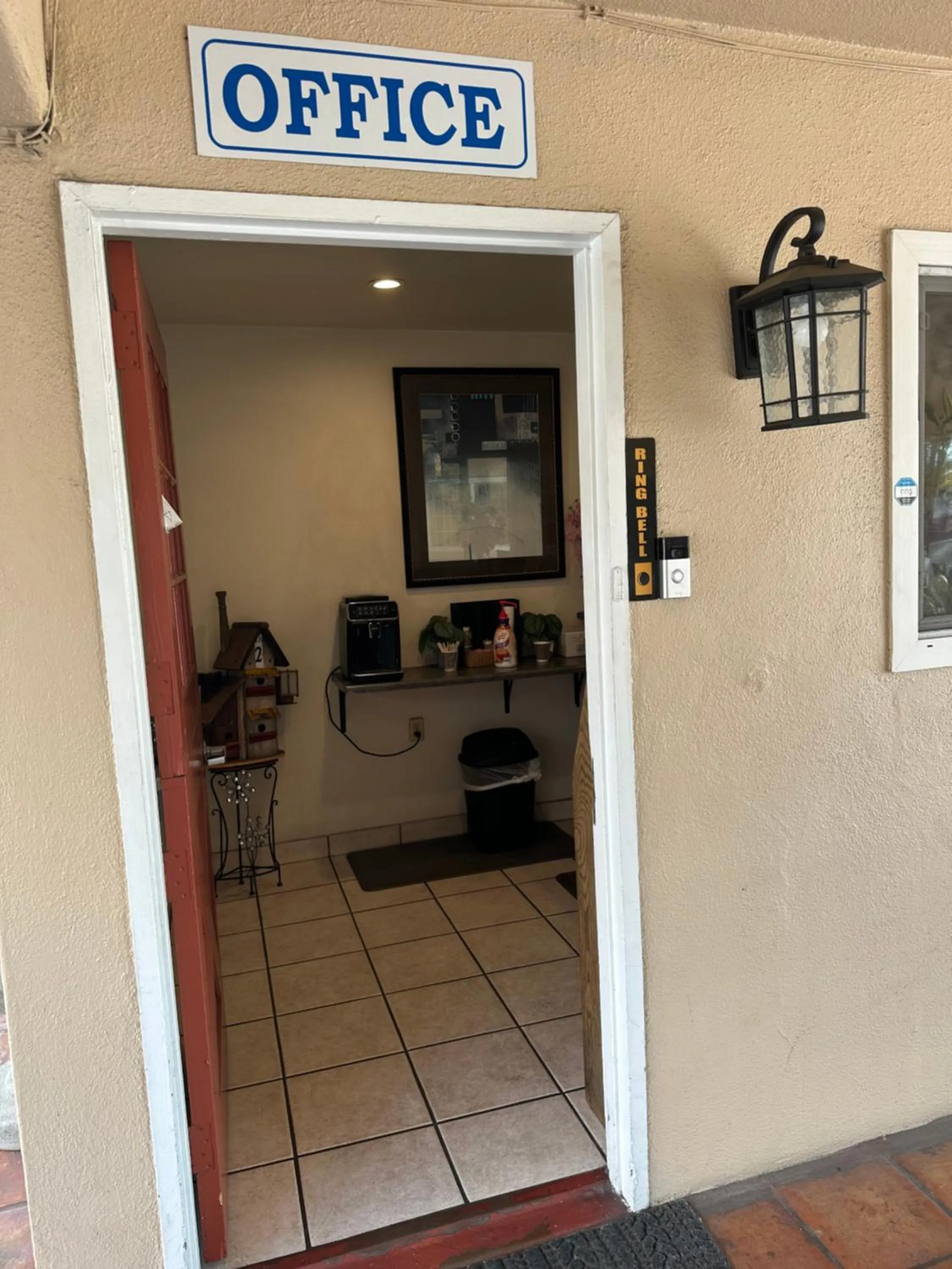 Town and Country Inn