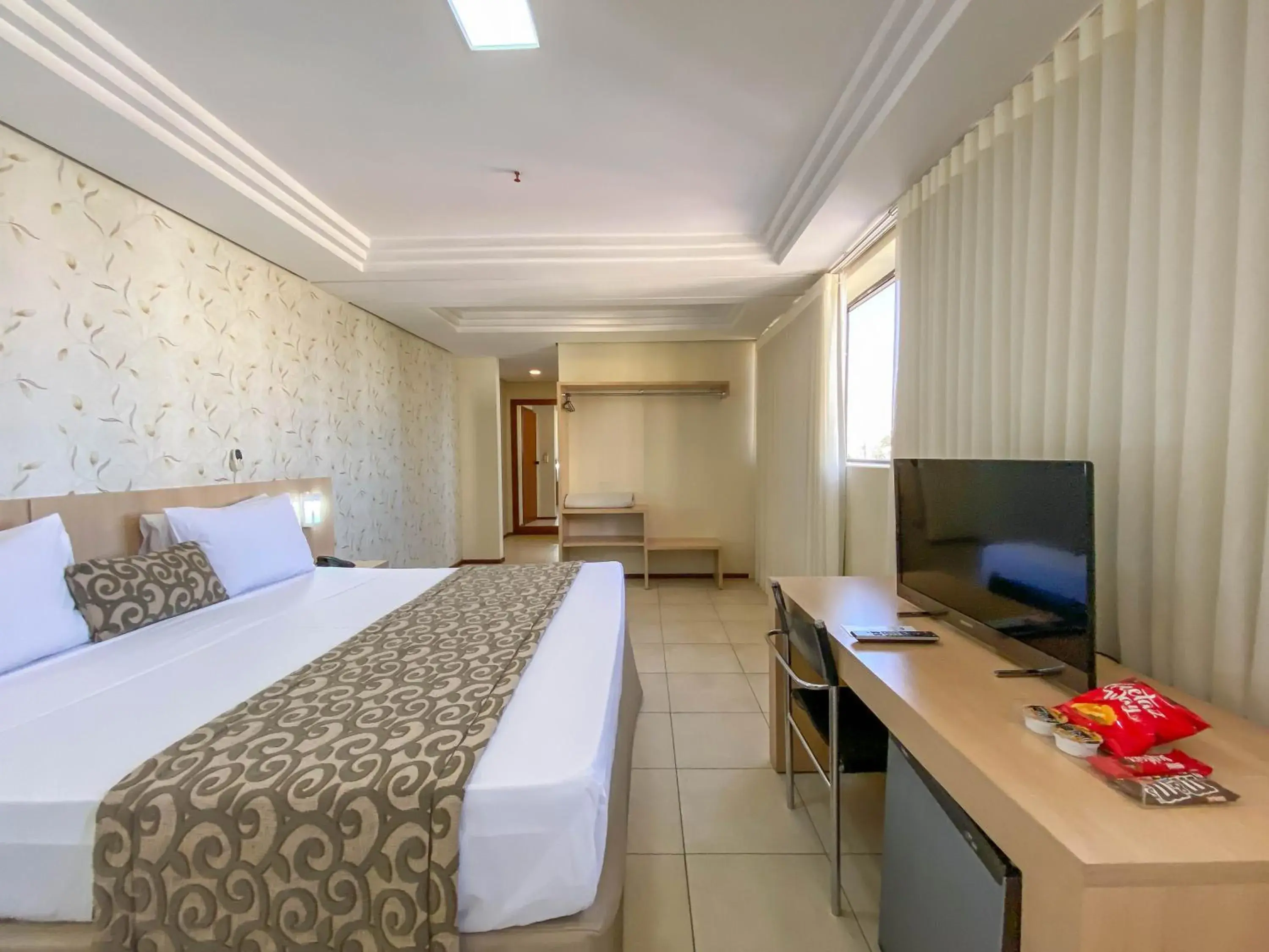 Bed in Crystal Plaza Hotel Bed in Crystal Plaza Hotel