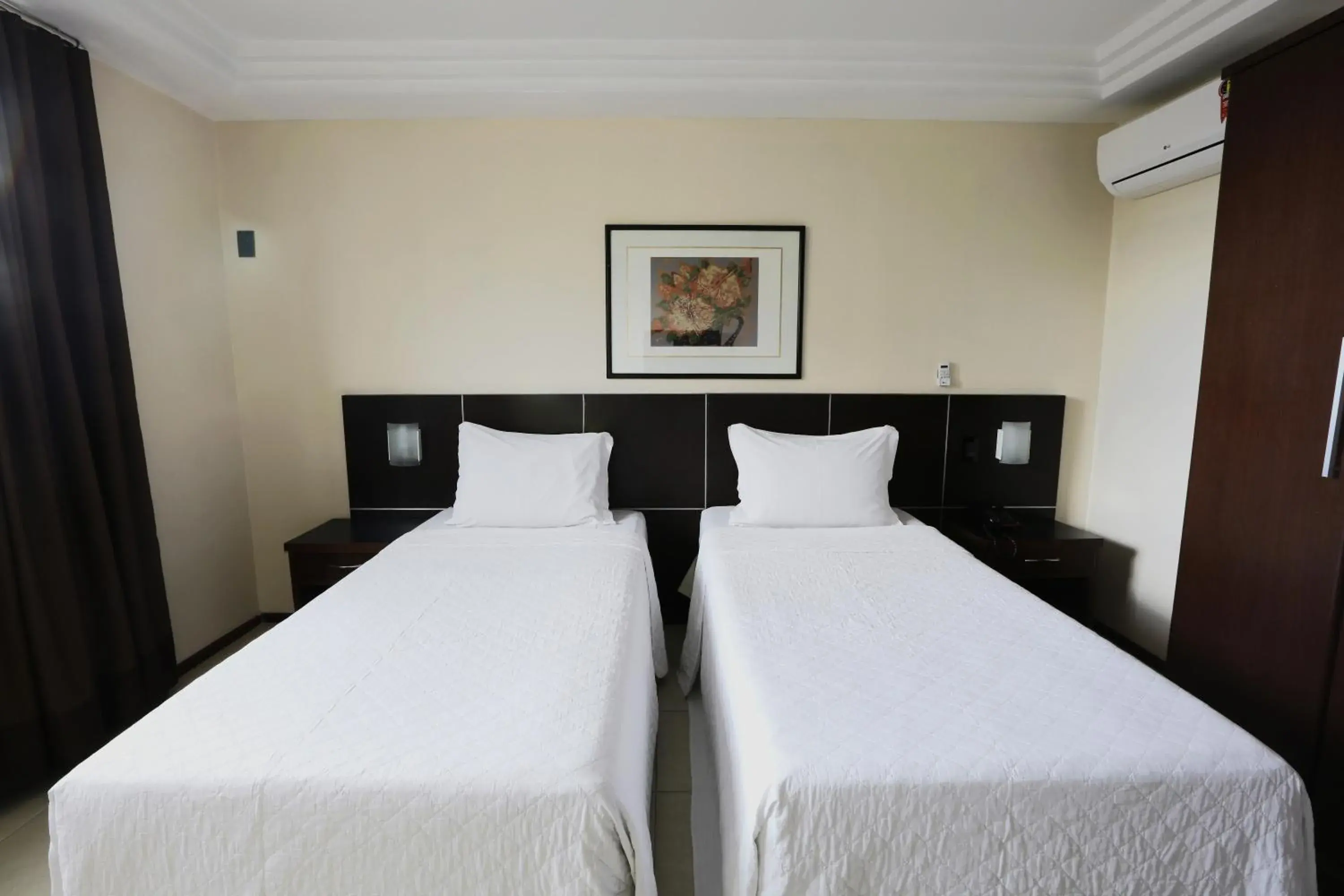 Bedroom, Bed in Crystal Plaza Hotel Bedroom, Bed in Crystal Plaza Hotel