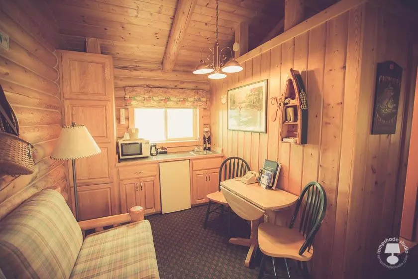 Photo of the whole room in Cabin Creek Inn