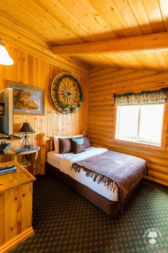 Bed in Cabin Creek Inn