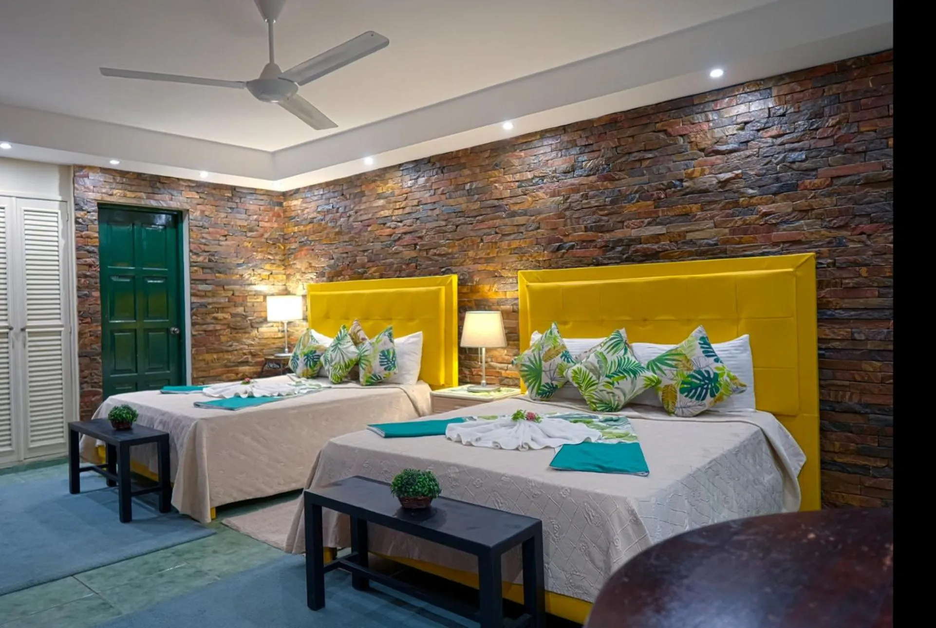 Bed in Hotel Coco Plaza