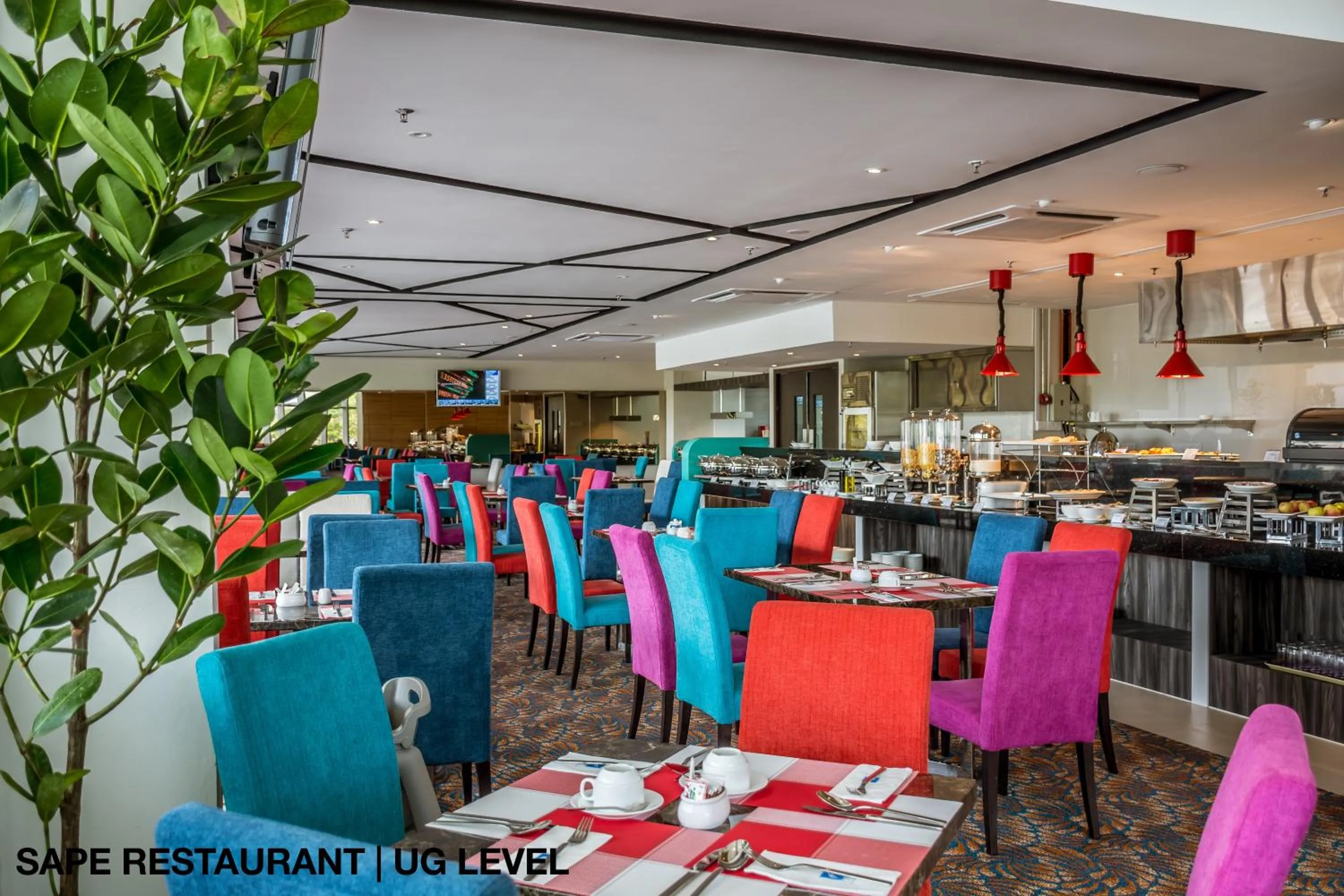 Restaurant/places to eat in Astana Wing - Riverside Majestic Hotel