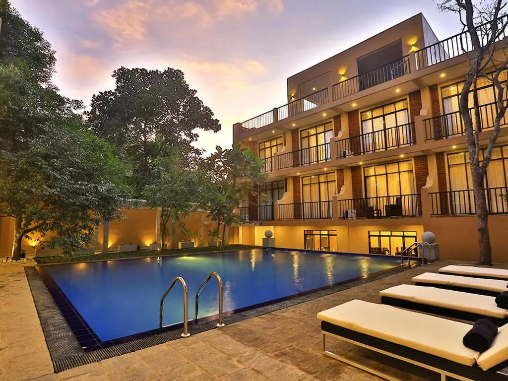 ROYAL KASHYAPA - Habarana