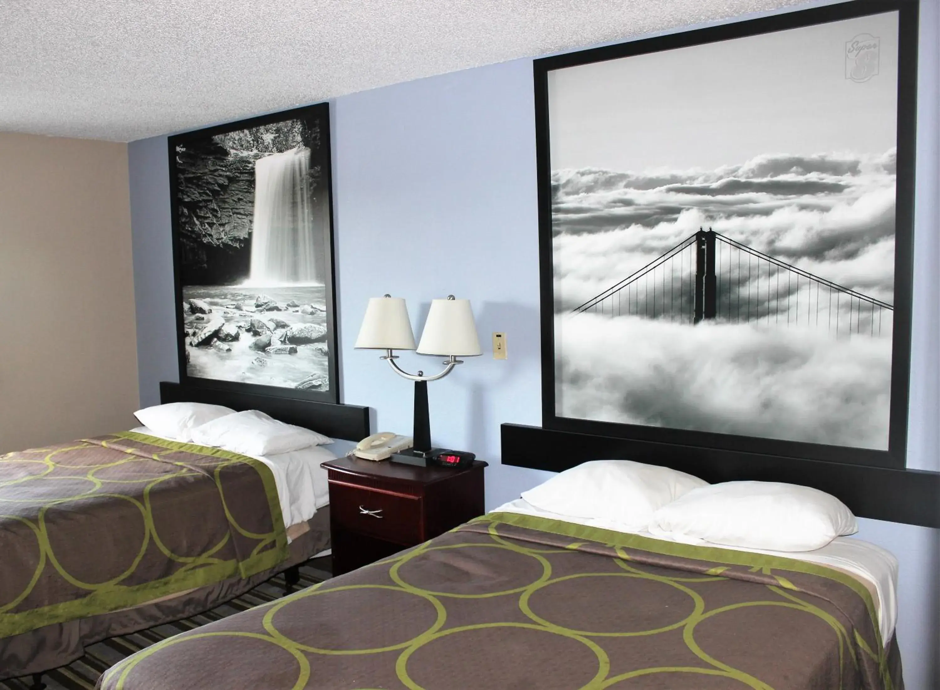 Bedroom, Bed in Super 8 by Wyndham Tuscaloosa Bedroom, Bed in Super 8 by Wyndham Tuscaloosa