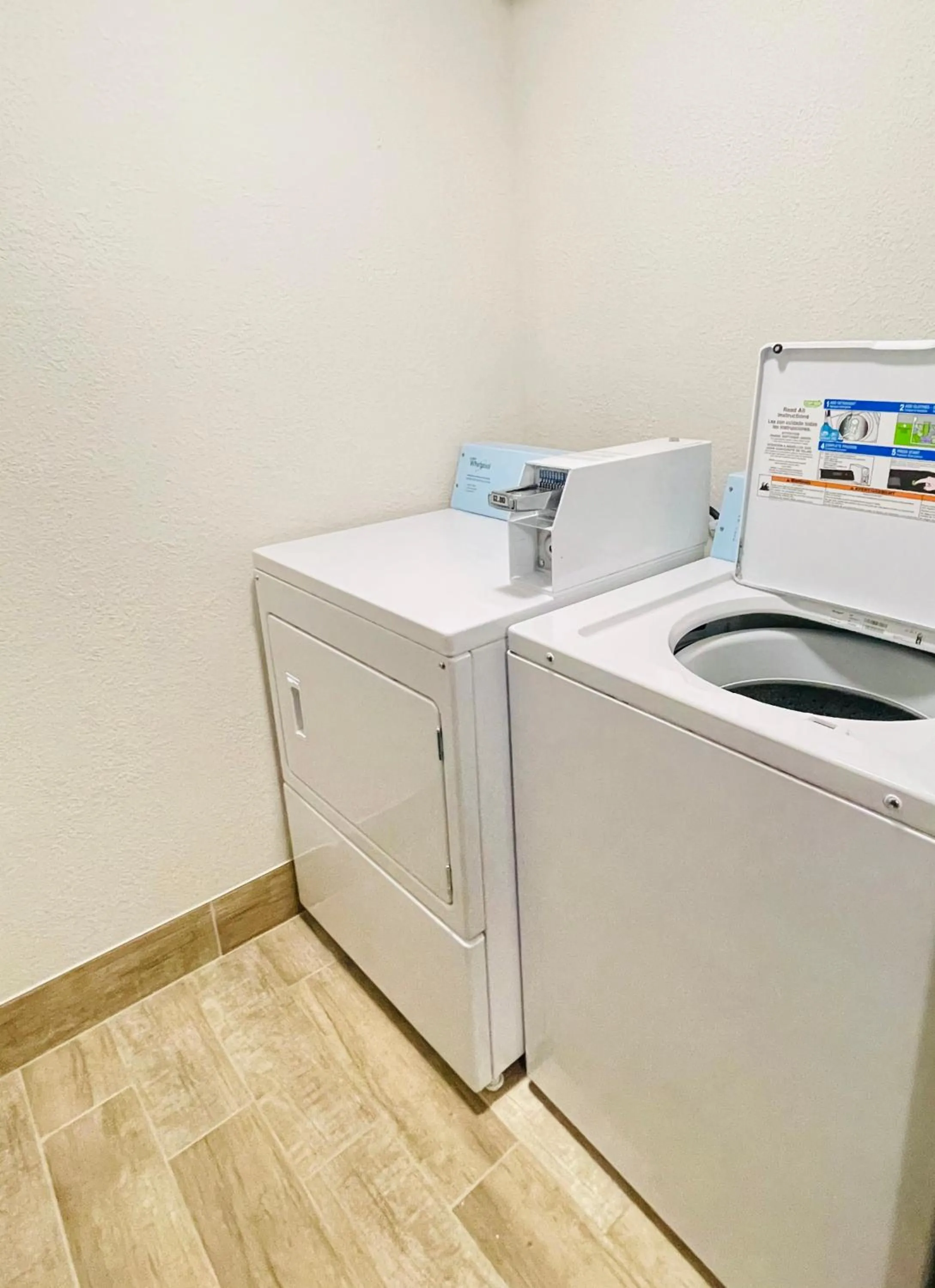 Property building in Super 8 by Wyndham Tuscaloosa