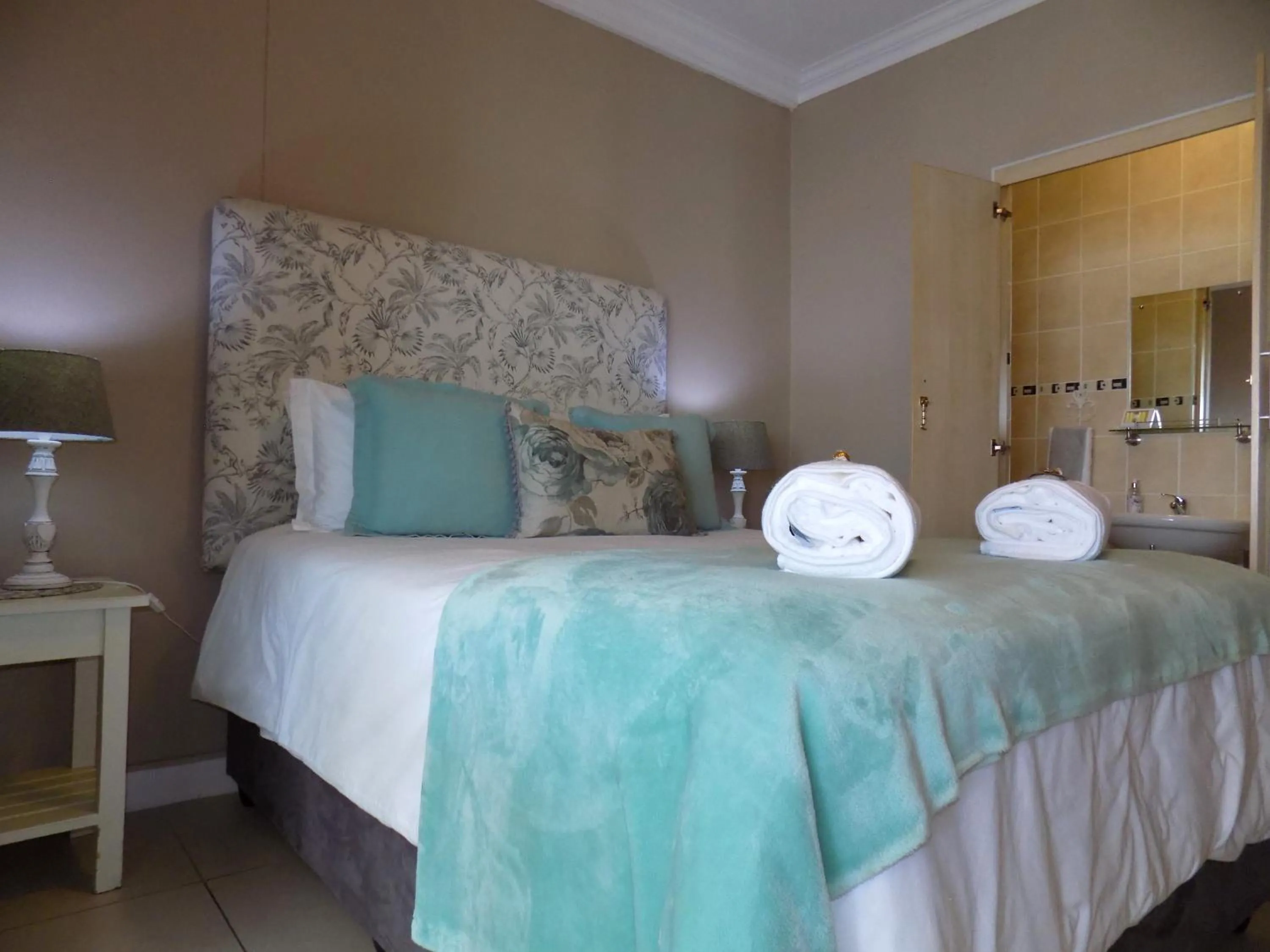 Bed in 2-bedroom Sea View Apartments