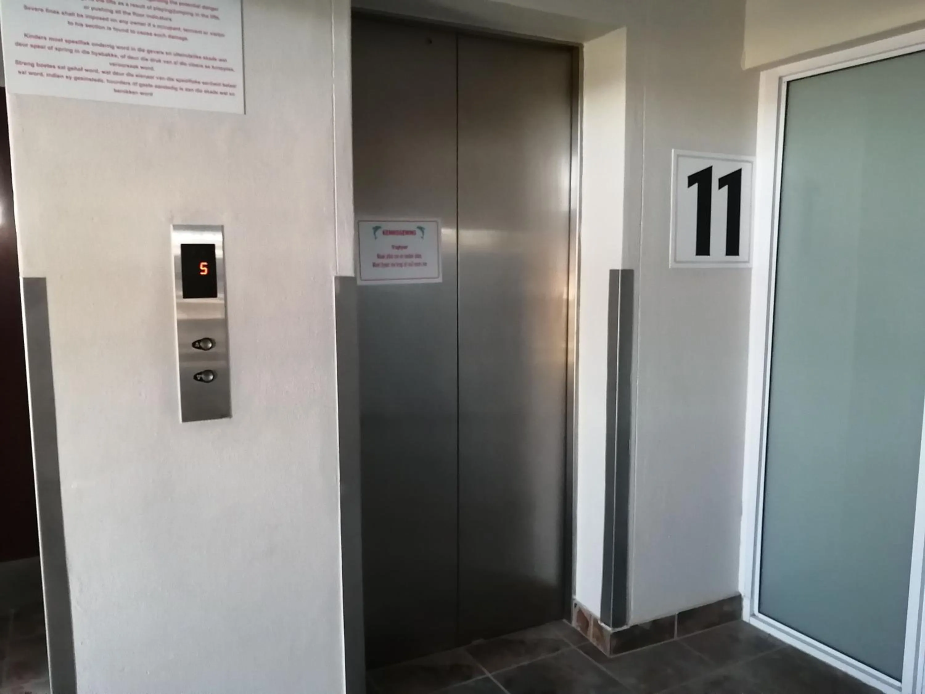 elevator in 2-bedroom Sea View Apartments