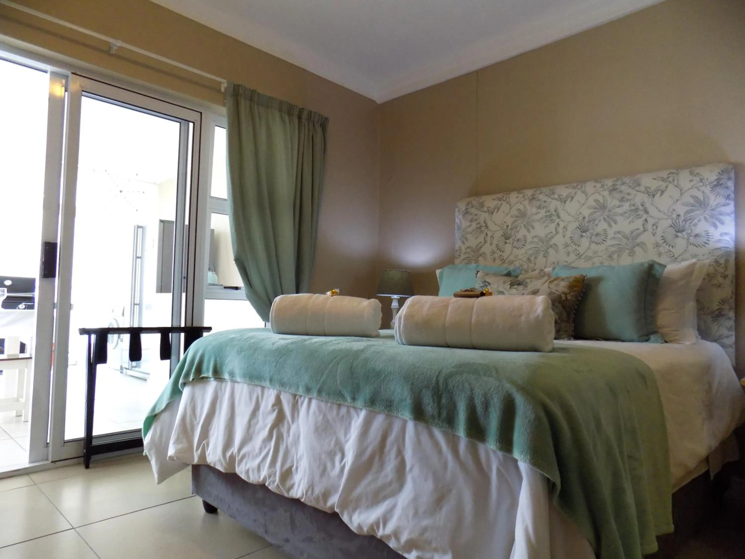 Bed in 2-bedroom Sea View Apartments