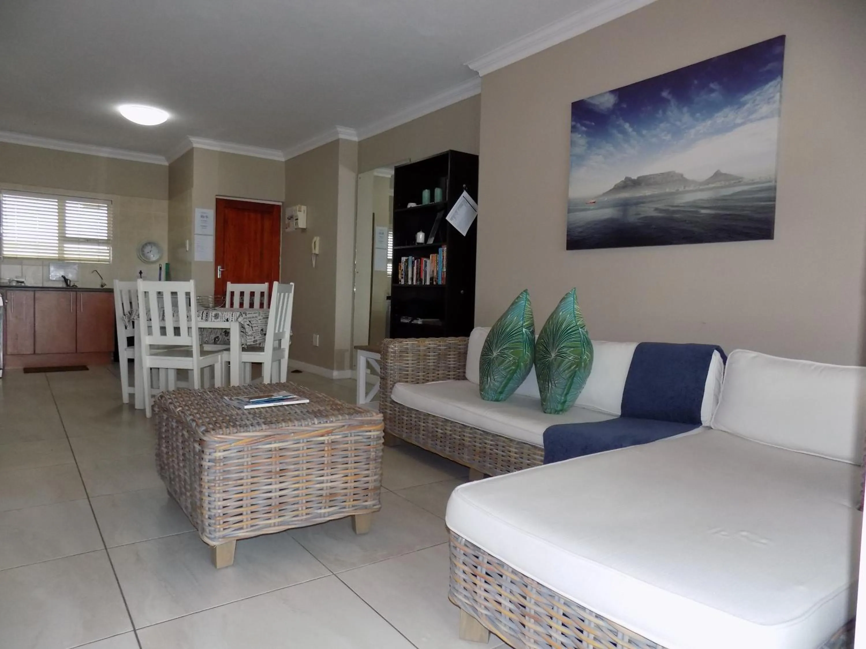 Seating area in 2-bedroom Sea View Apartments
